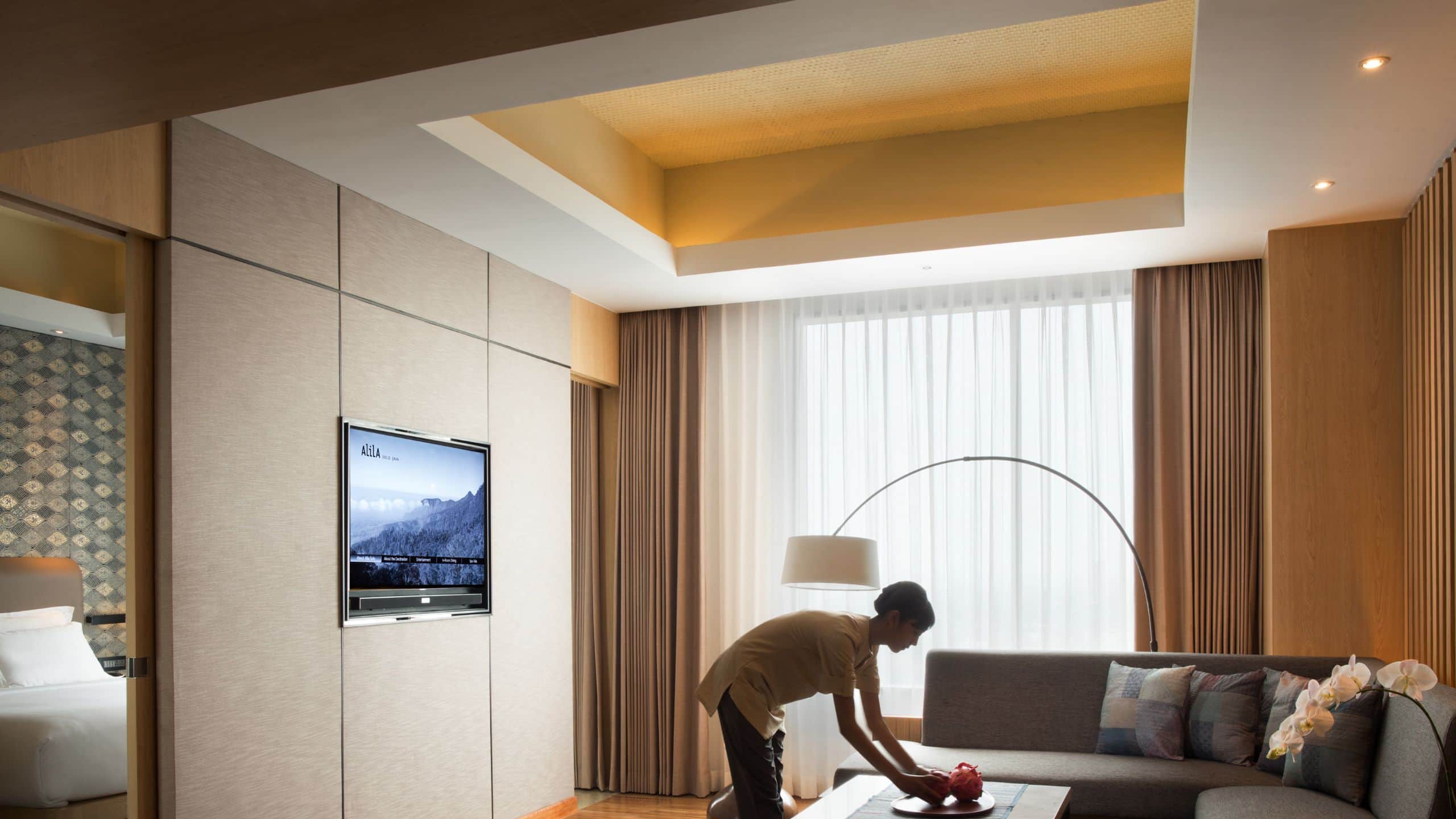 Executive Suite - Image 3