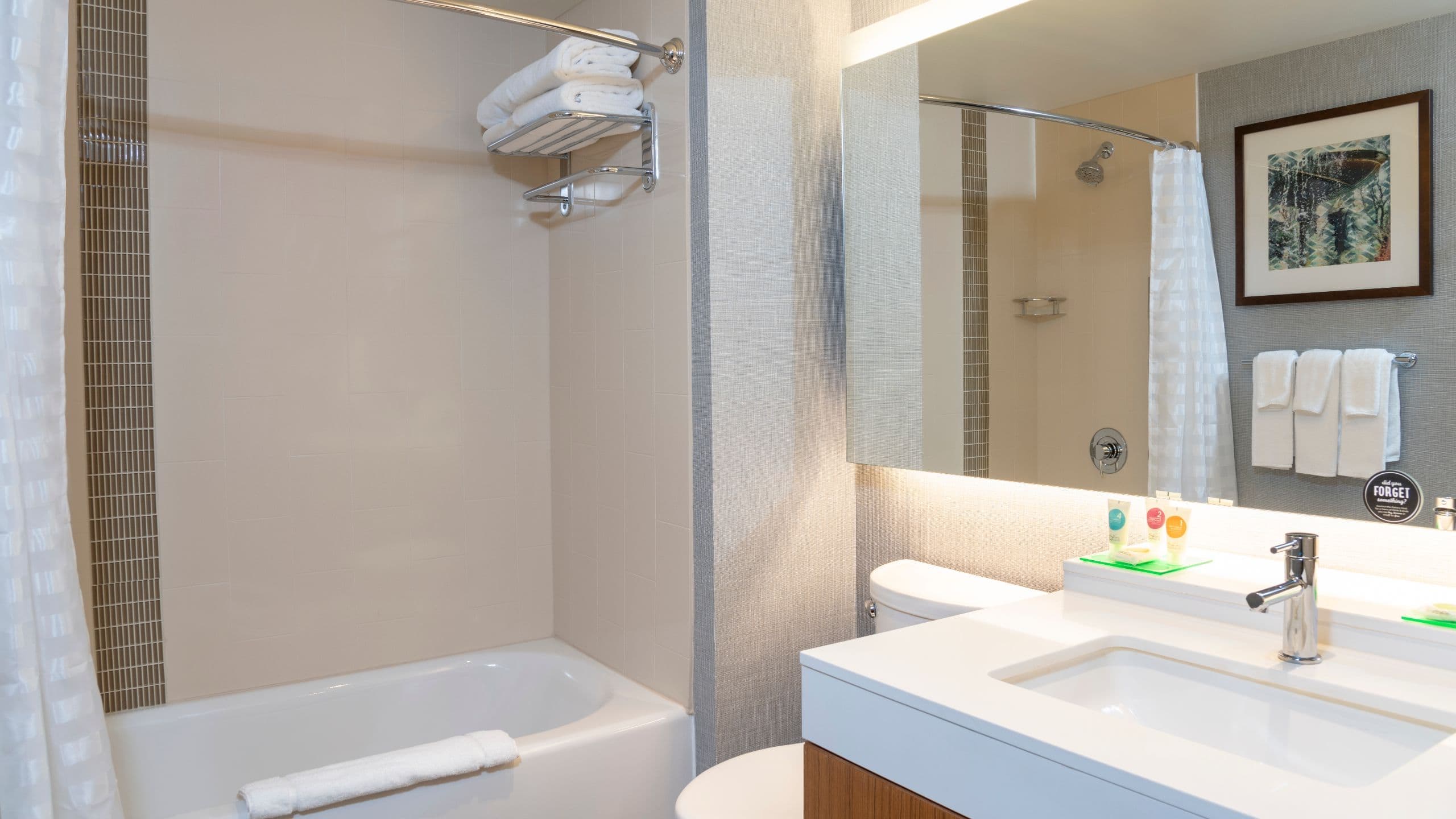 Two Queen Beds (Plus Sofa Bed) - Image 4