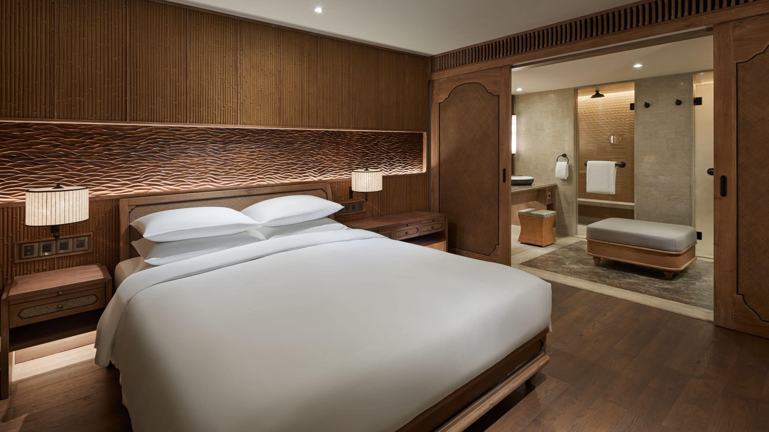 Regency Suite with 1 King Bed - Image 1