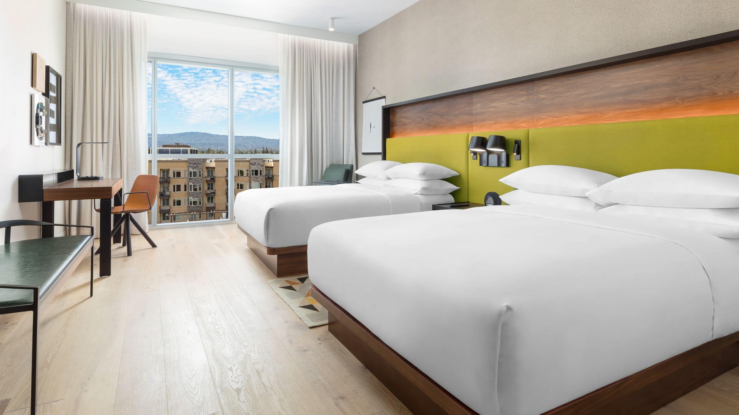 2 Queen Beds - Image 1