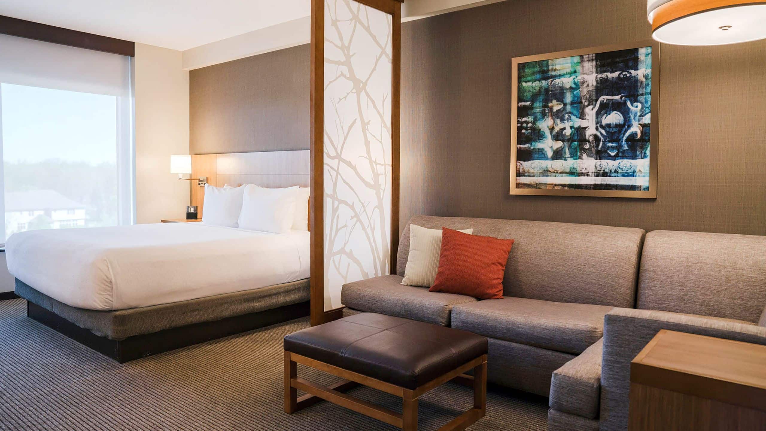 King Bed (With Sofa Bed) - Image 4