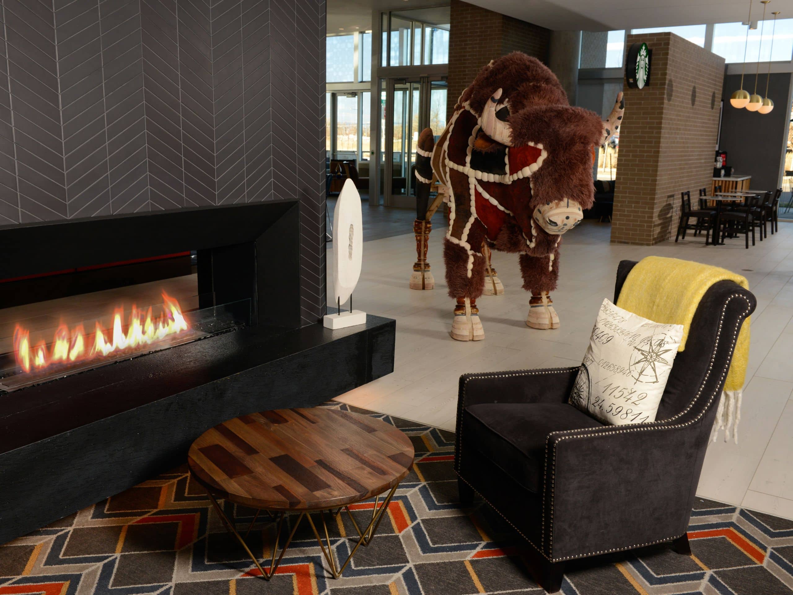 Hyatt Place Peña Station / Denver Airport