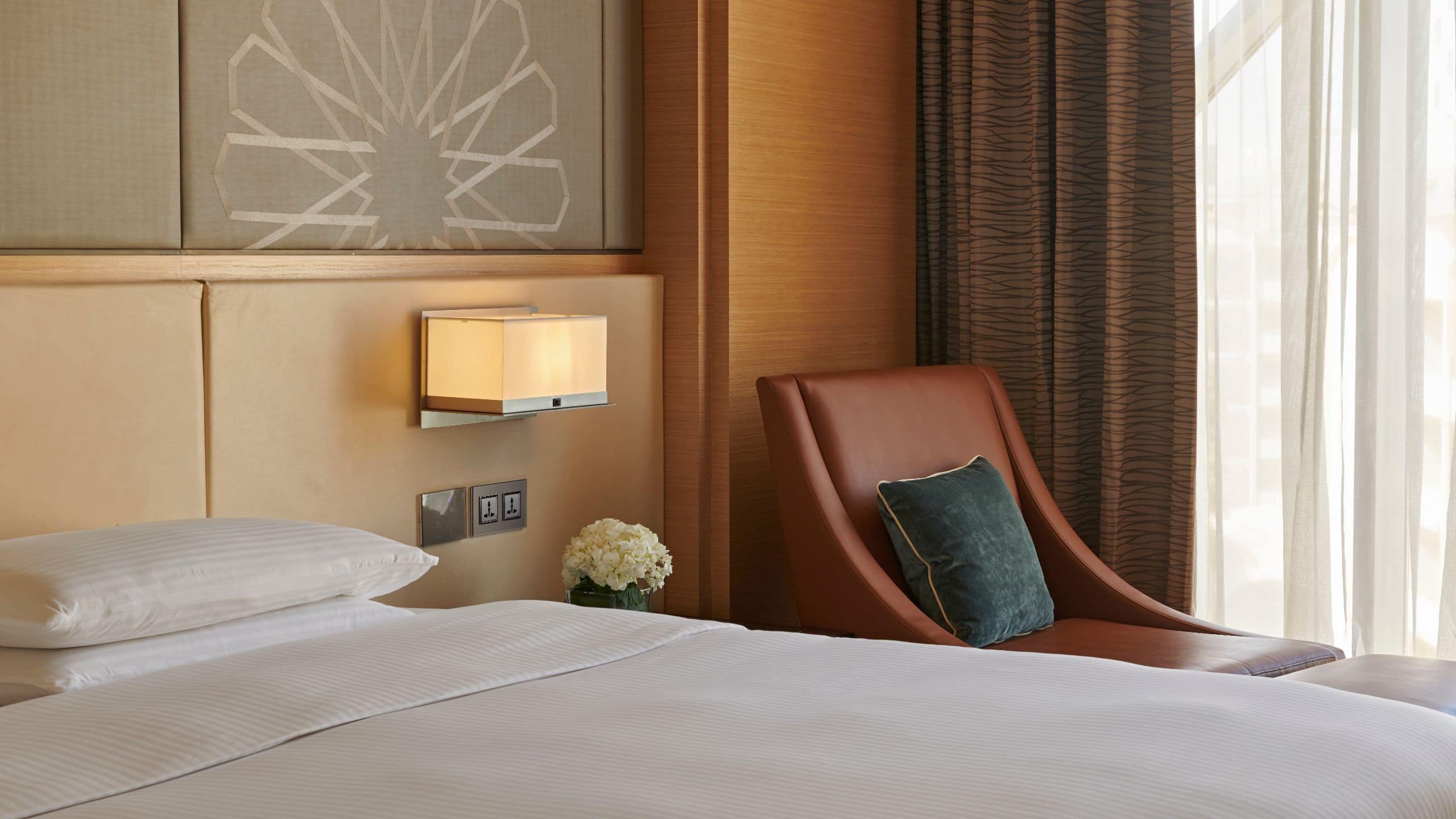 1 King Bed - Image 5