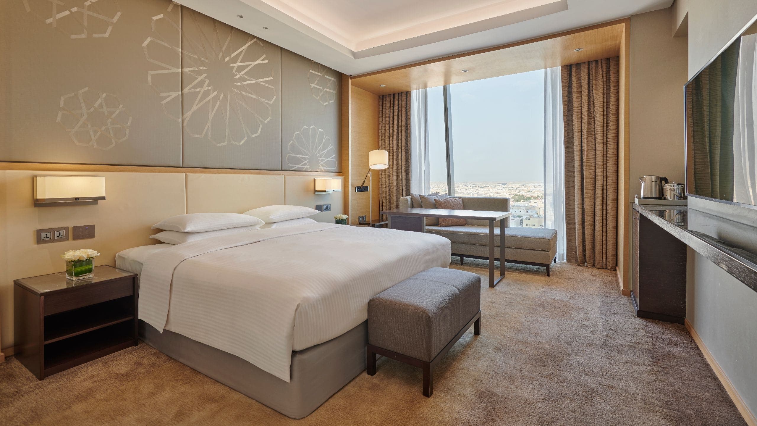 Hyatt Regency Riyadh Olaya - Image 2
