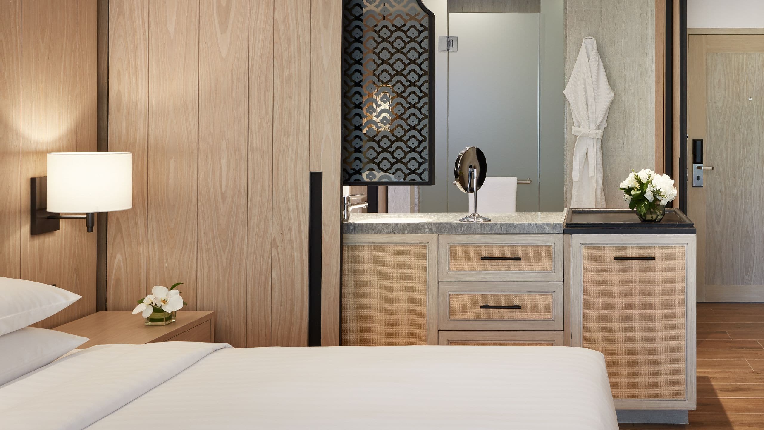 2 Twin Beds - Image 3