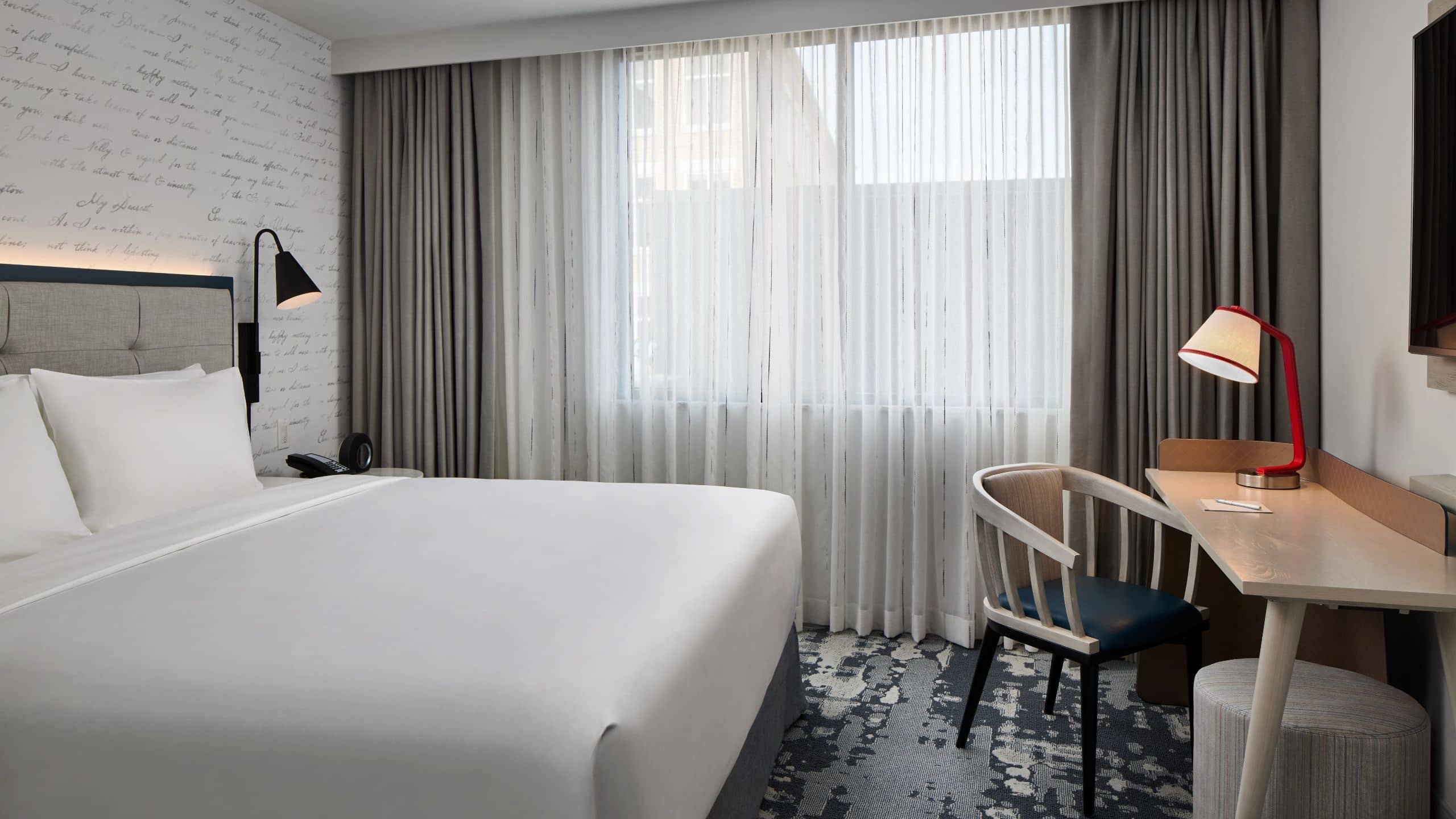 Accessible | King Bed / Roll-In Shower - Image 1