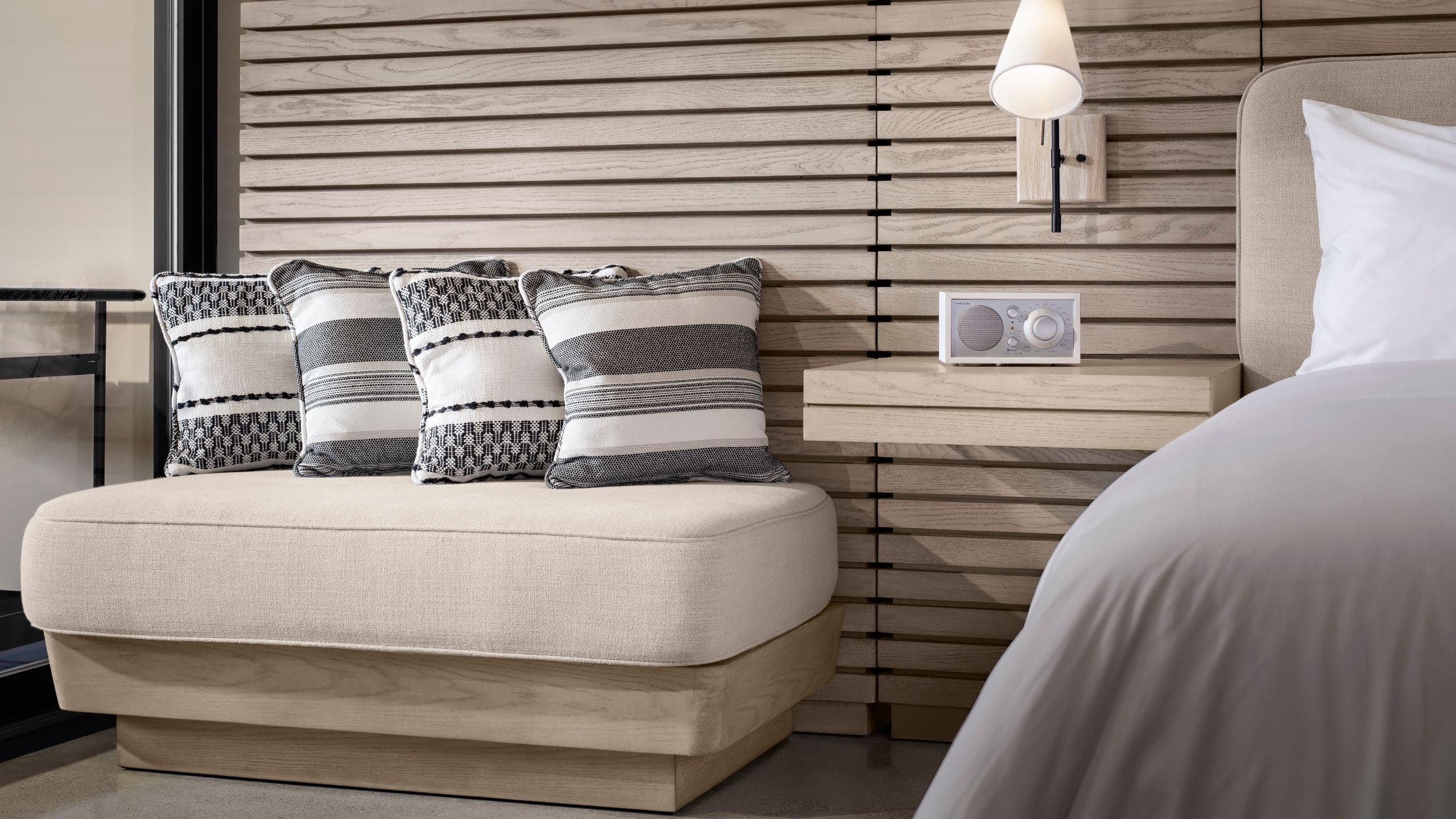 1 King Bed - Image 1