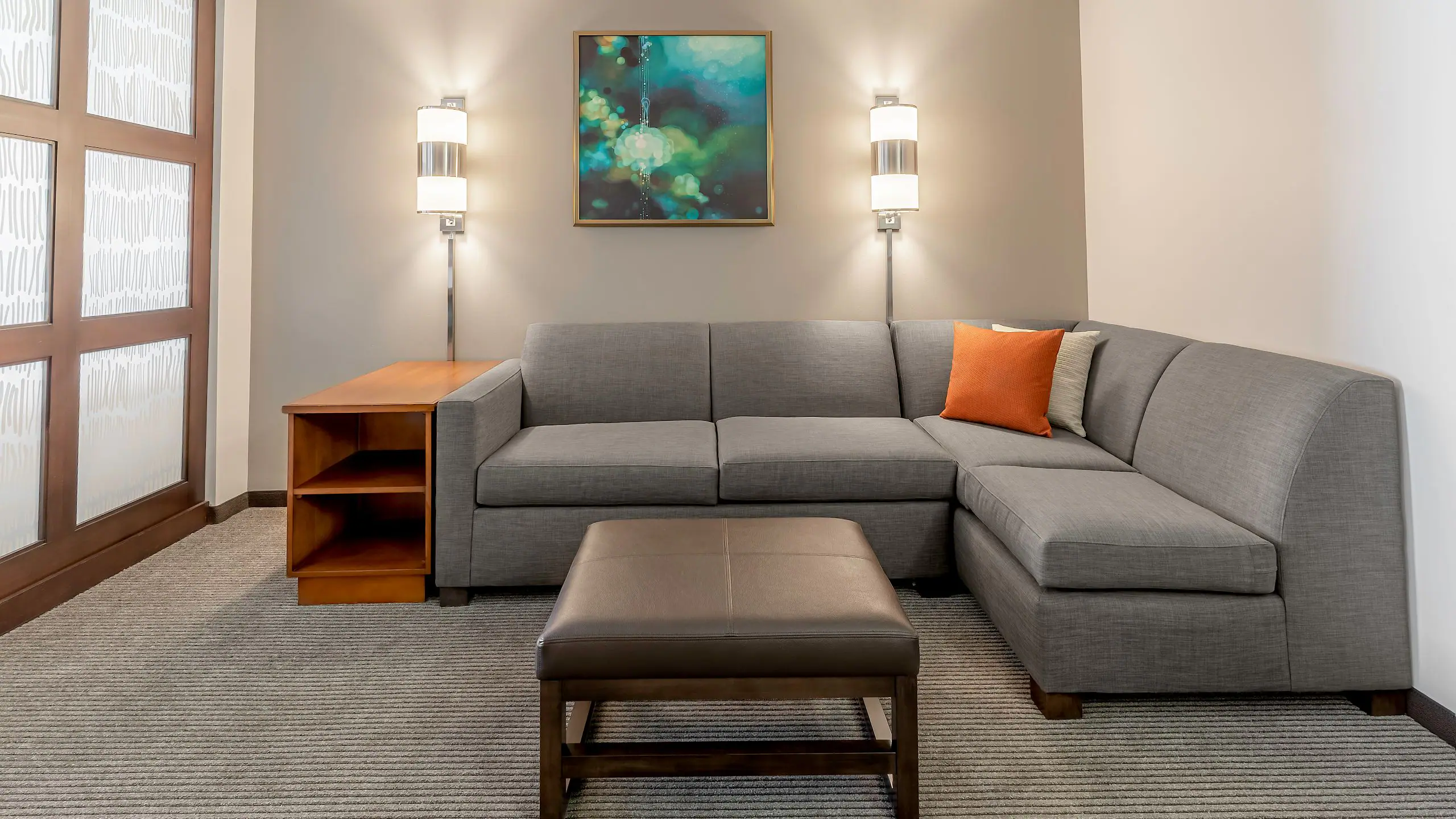 Two Queen Beds (With Sofa Bed) - Image 3