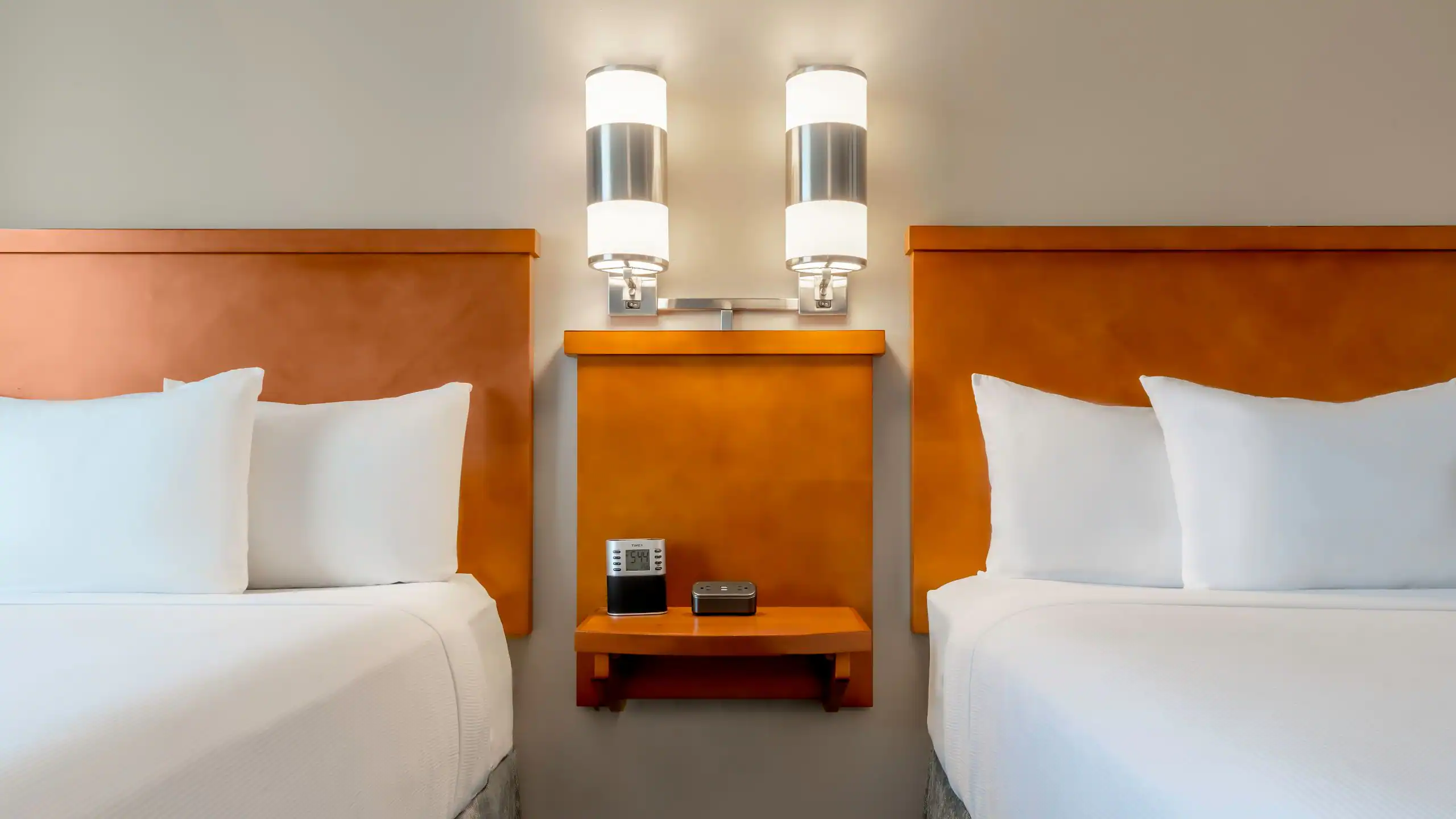 Two Queen Beds (With Sofa Bed) - Image 5
