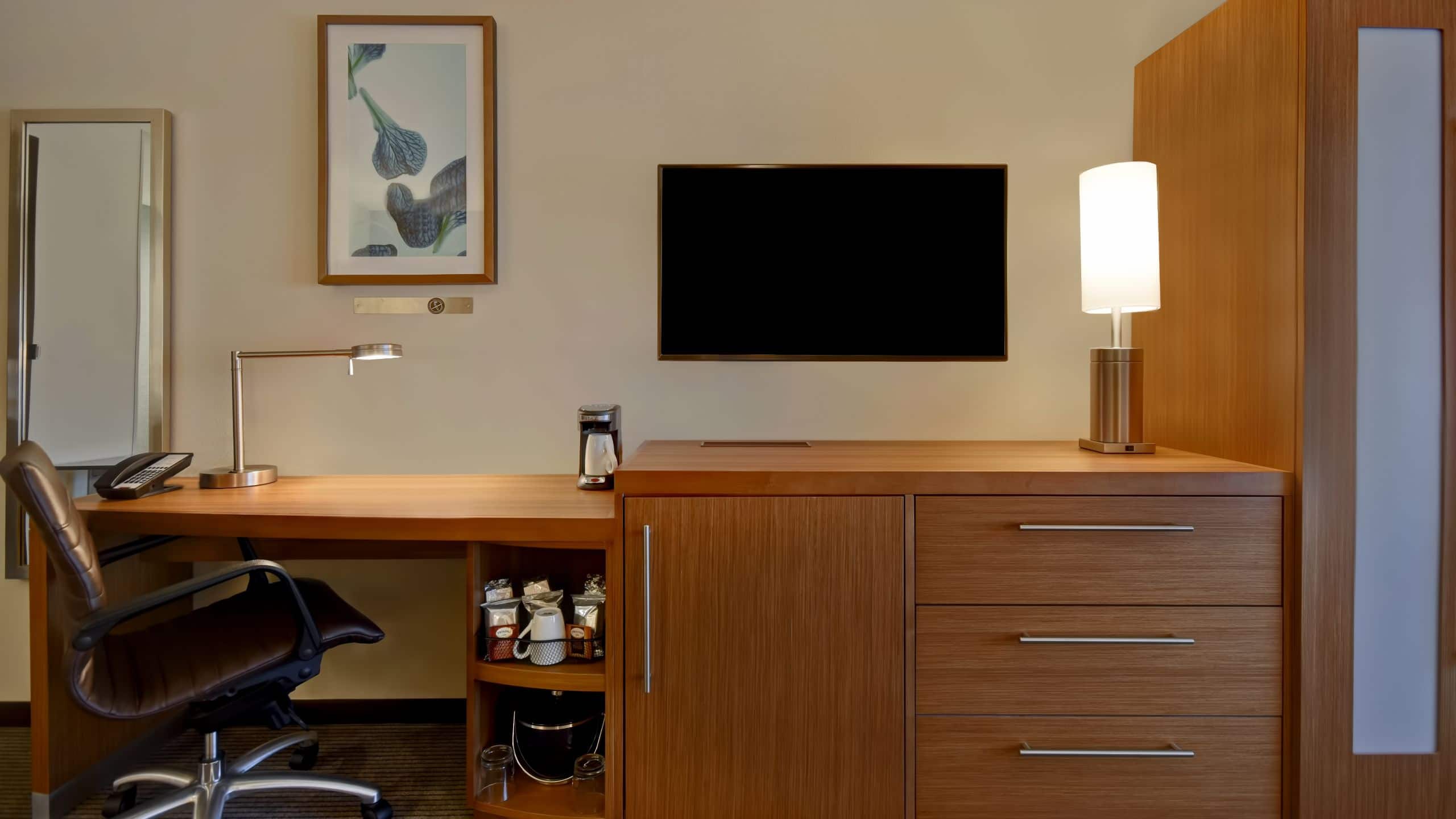 King Bed (Plus Sofa Bed) - Image 4