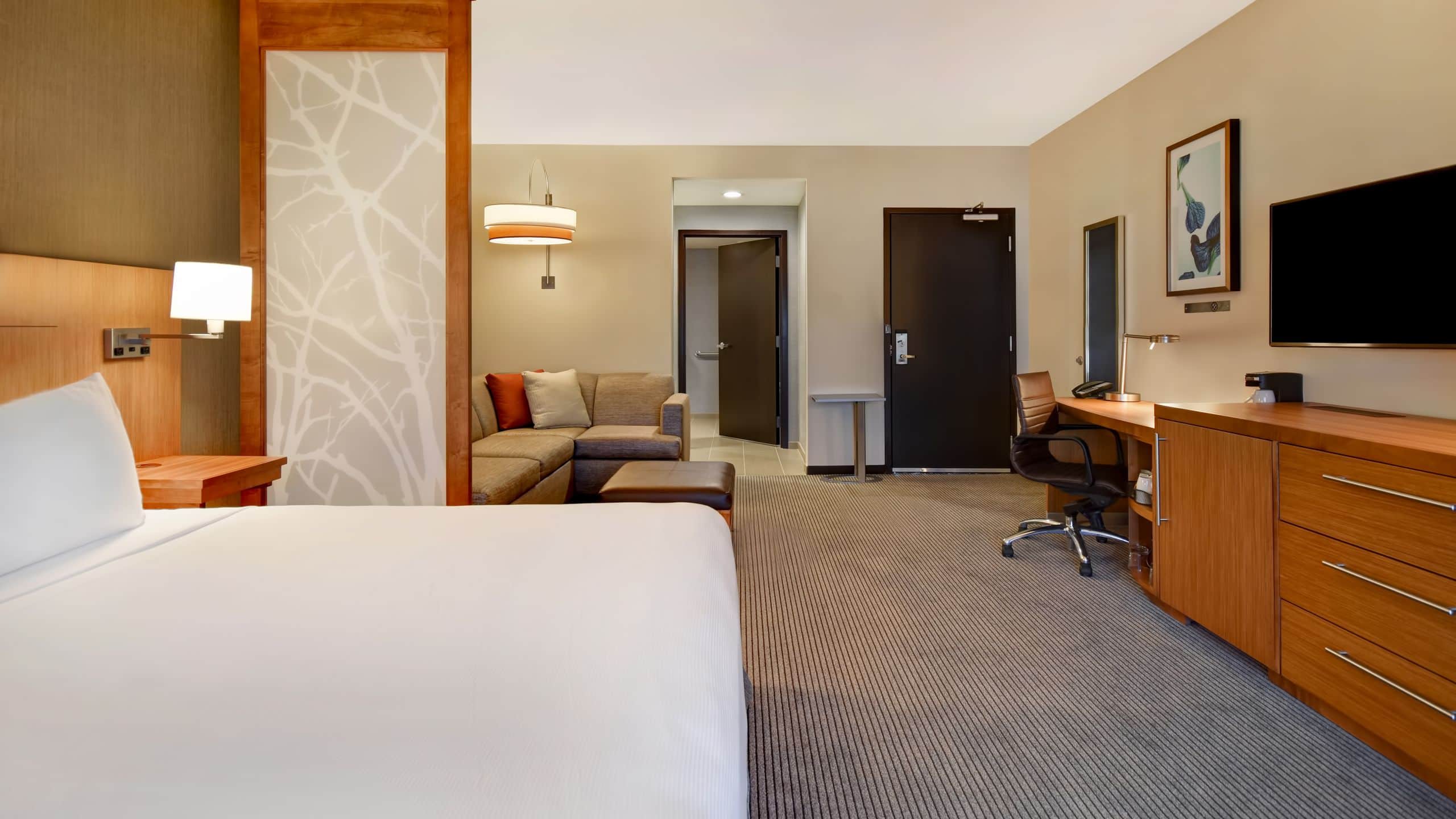 Hyatt Place Huntsville / Research Park / Redstone - Image 3