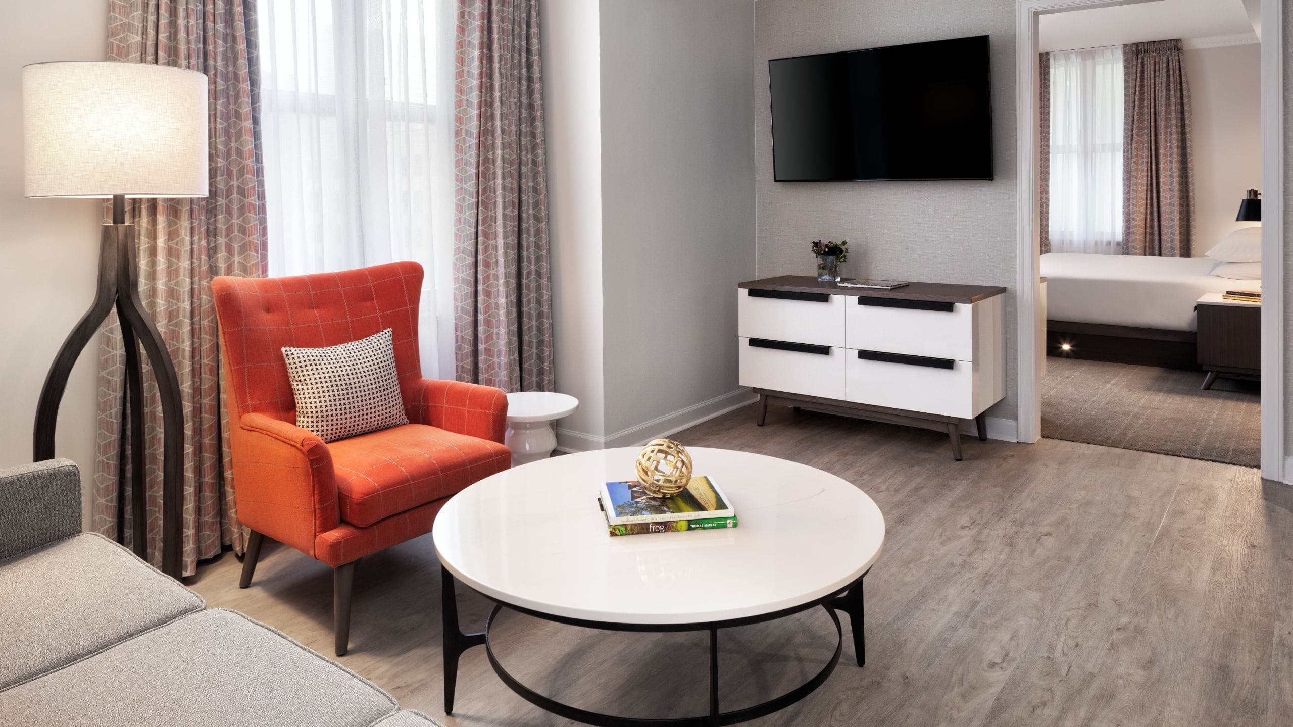 One King Bed Suite - Image 1