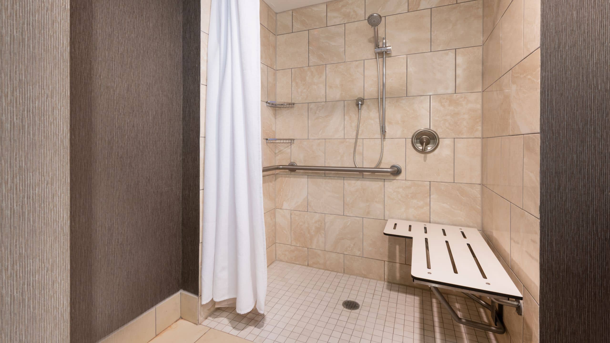 Hyatt Regency Long Island - Image 3