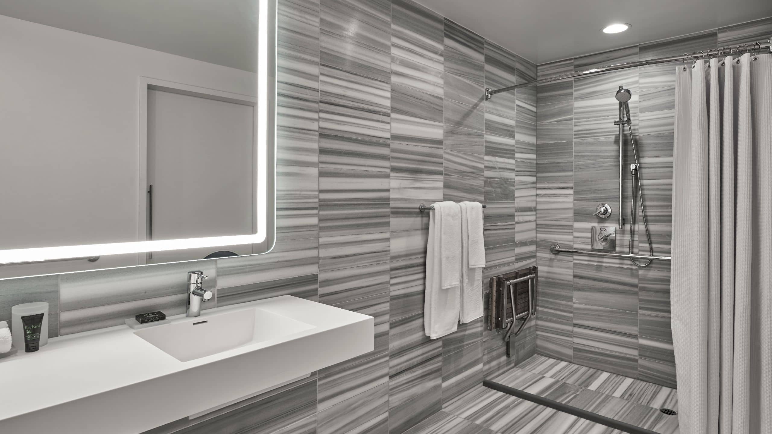 Hyatt Centric The Pike Long Beach - Image 3