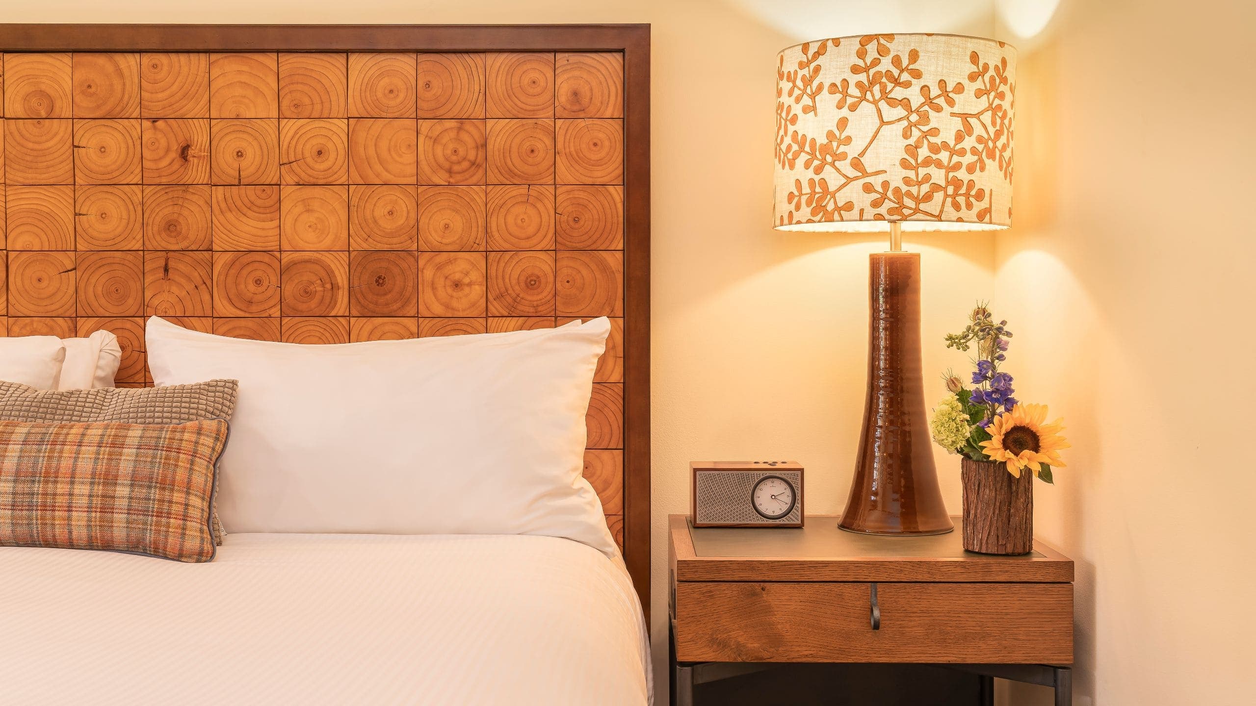 Classic Guest Room - Image 3