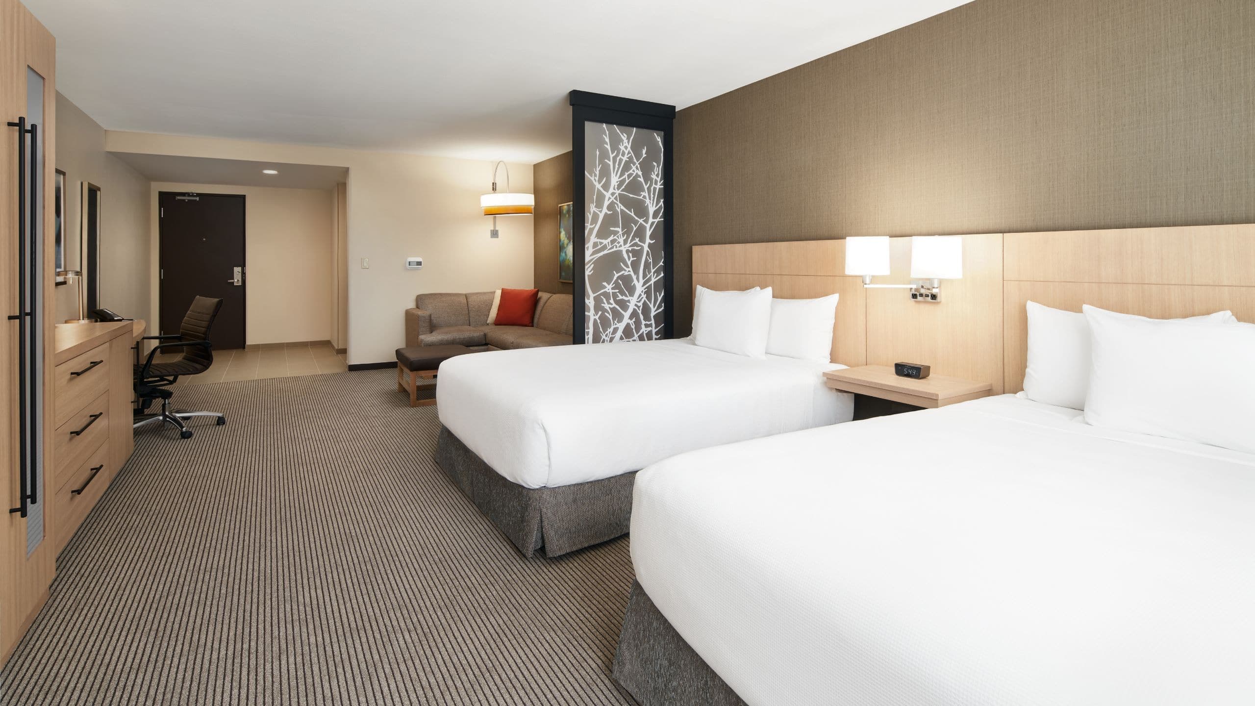 Accessible | Two Queen Beds/Tub - Image 2