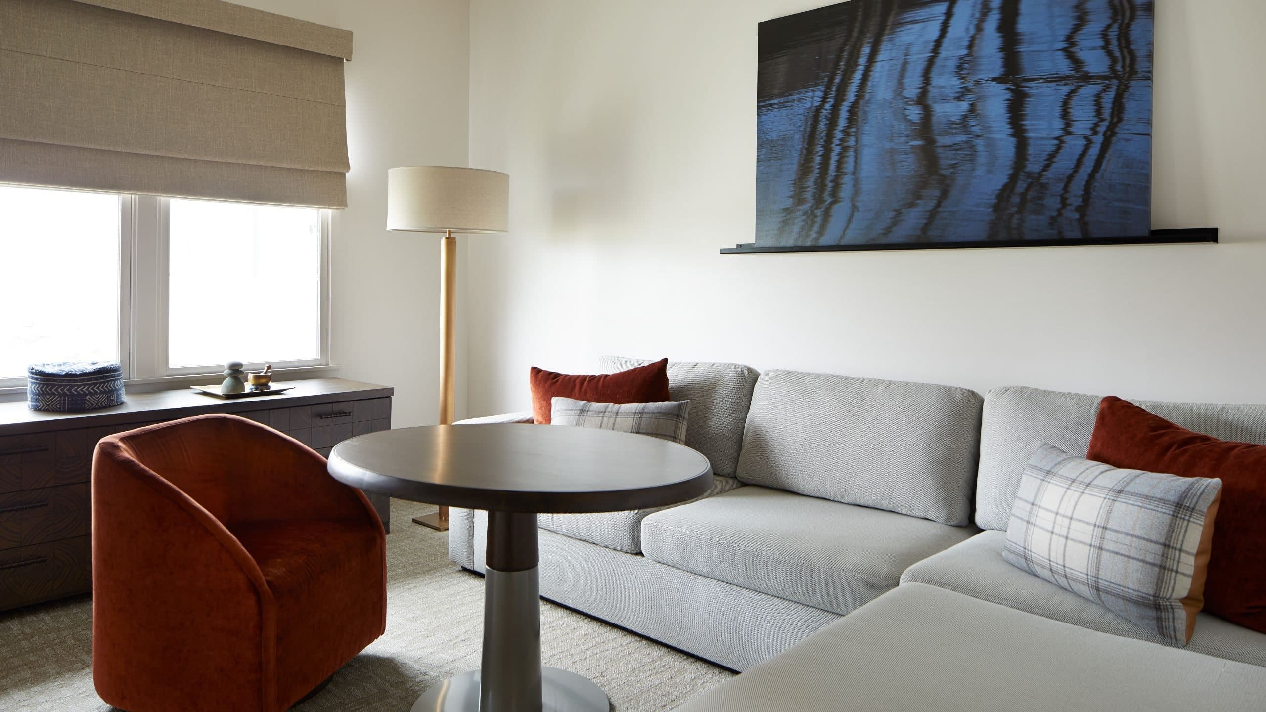 Gingko Balcony Suite with King Bed - Image 2