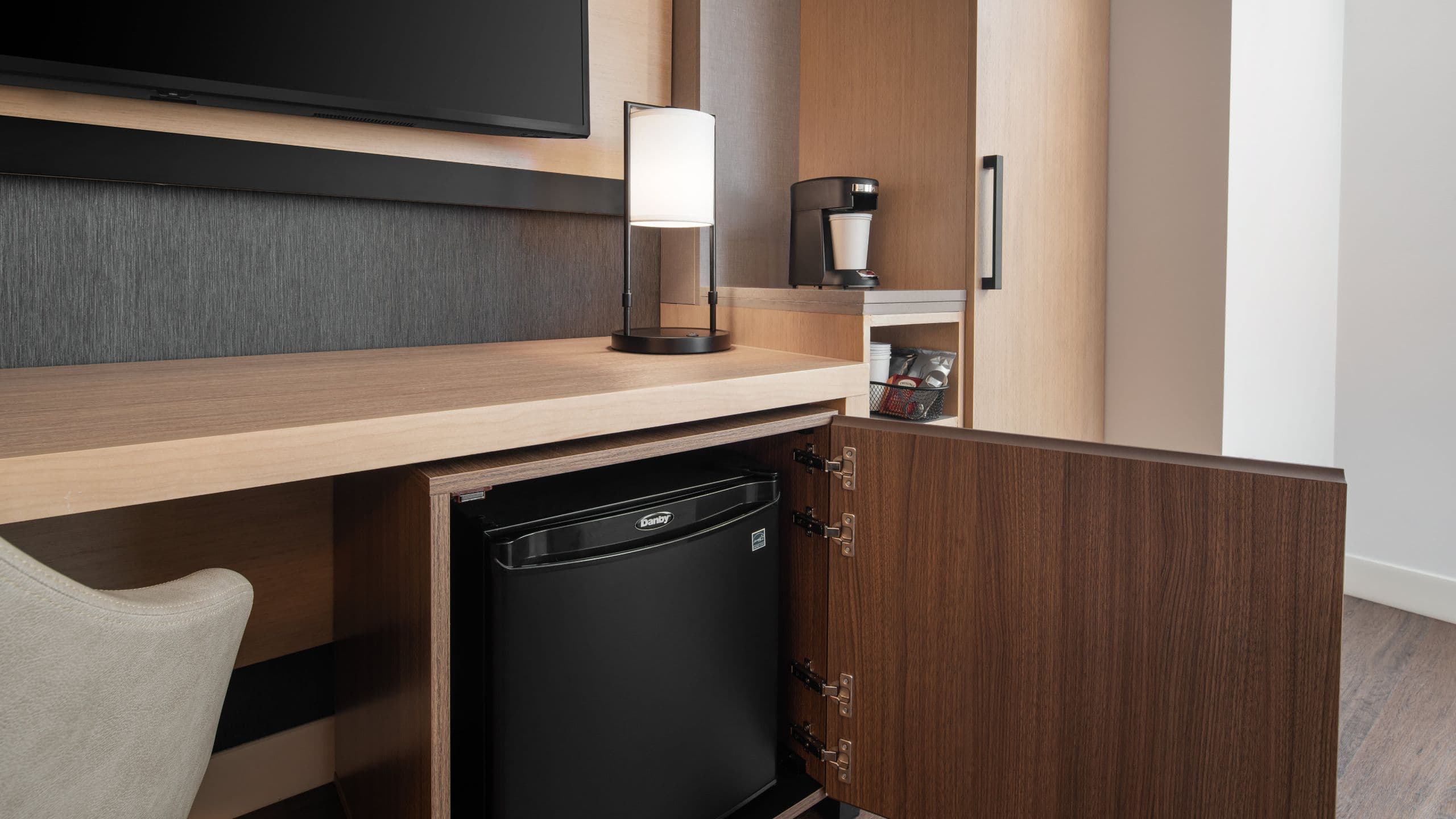 King Bed (Plus Sofa Bed) - Image 6