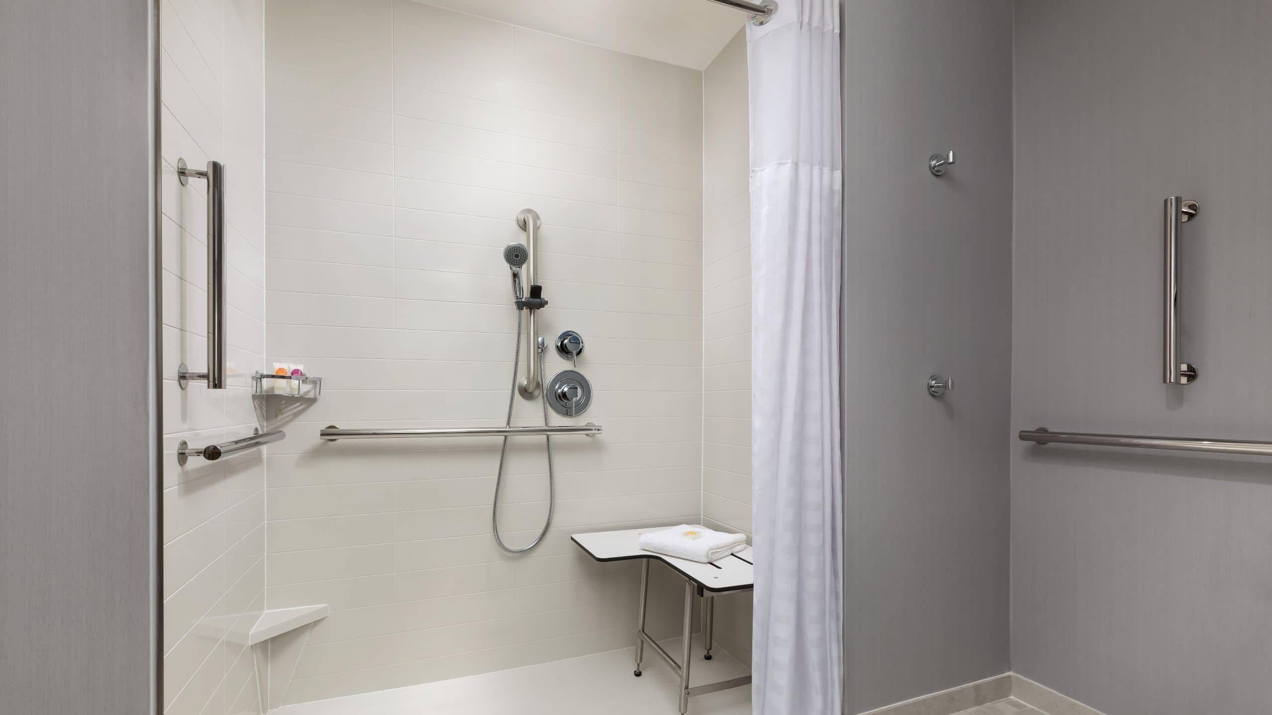 Hyatt Place National Harbor - Image 2