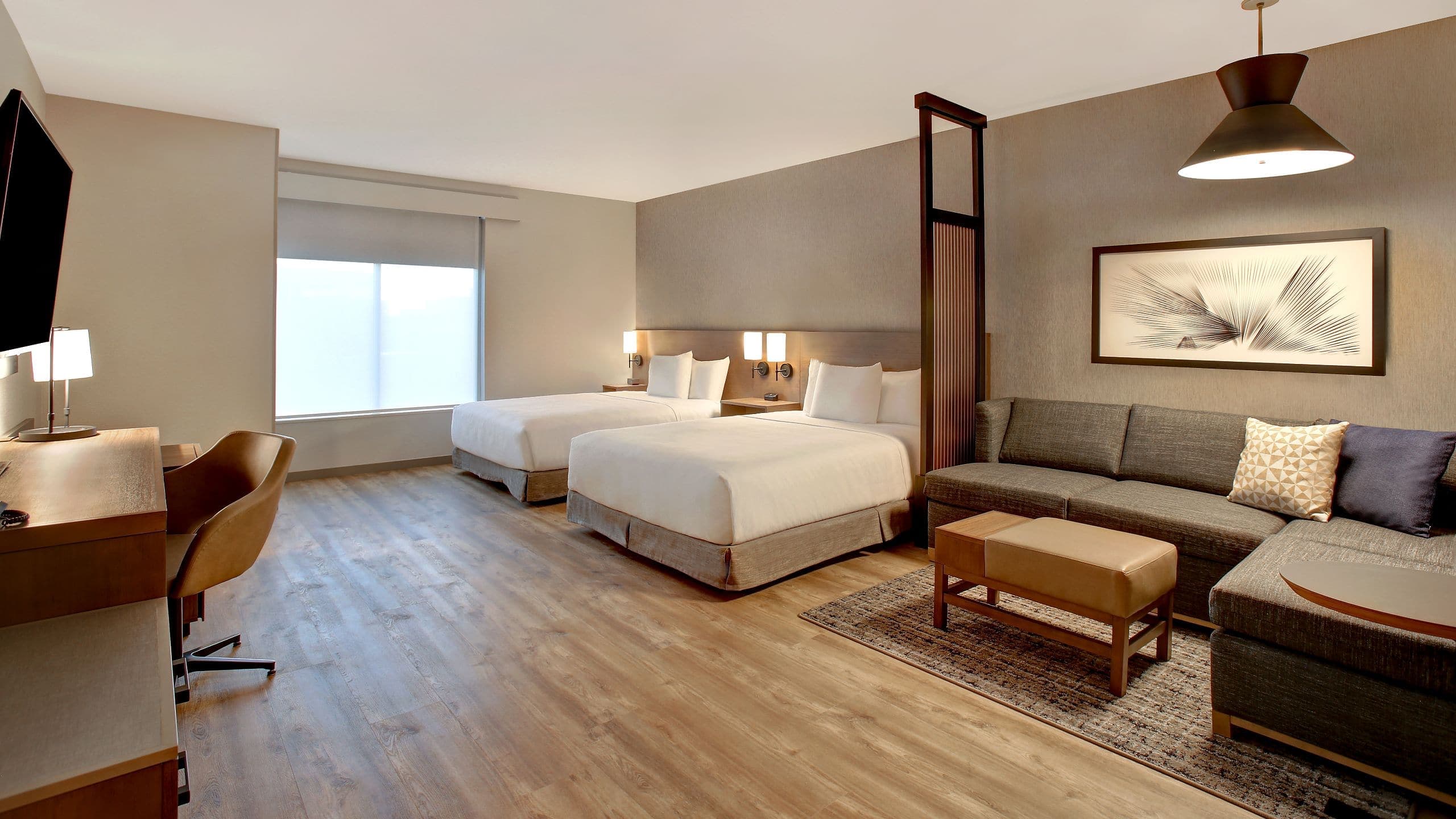 Accessible | Two Queen Beds / Roll-In Shower (Plus Sofa Bed) - Image 2