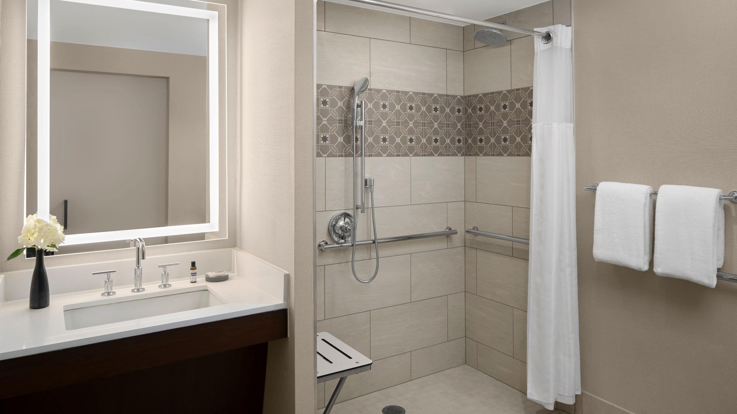 Hyatt Regency Westlake - Image 3