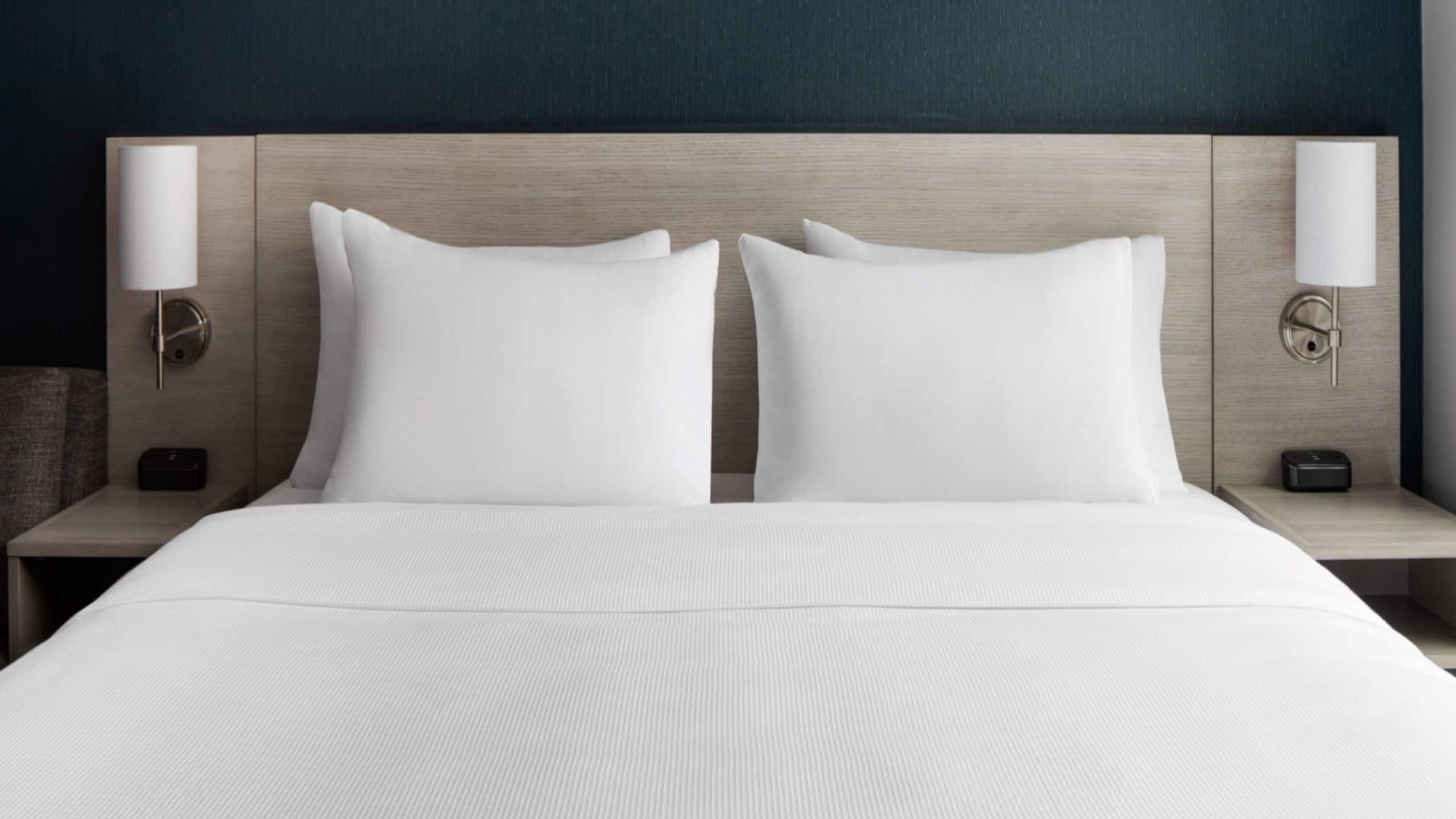 Accessible | King Bed/Roll-In Shower - Image 1