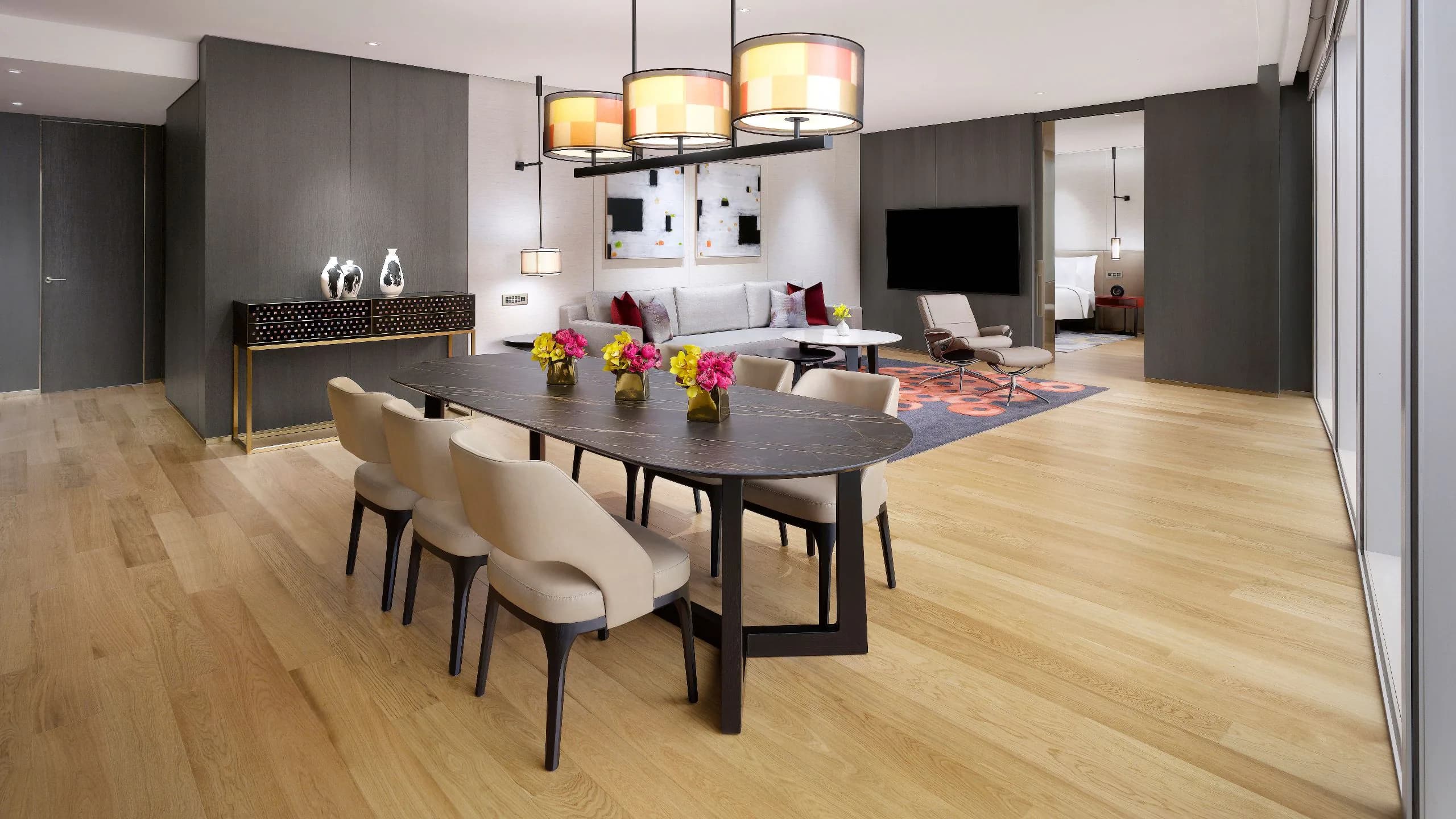 130-sqm Grand Suite King - Image 2