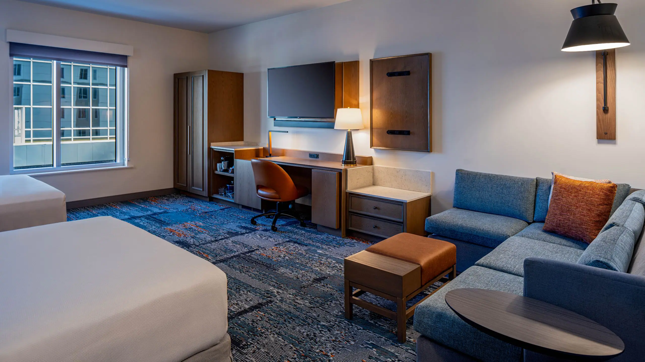 Accessible | Two Queen Beds / Roll-in Shower (Plus Sofa Bed) - Image 1