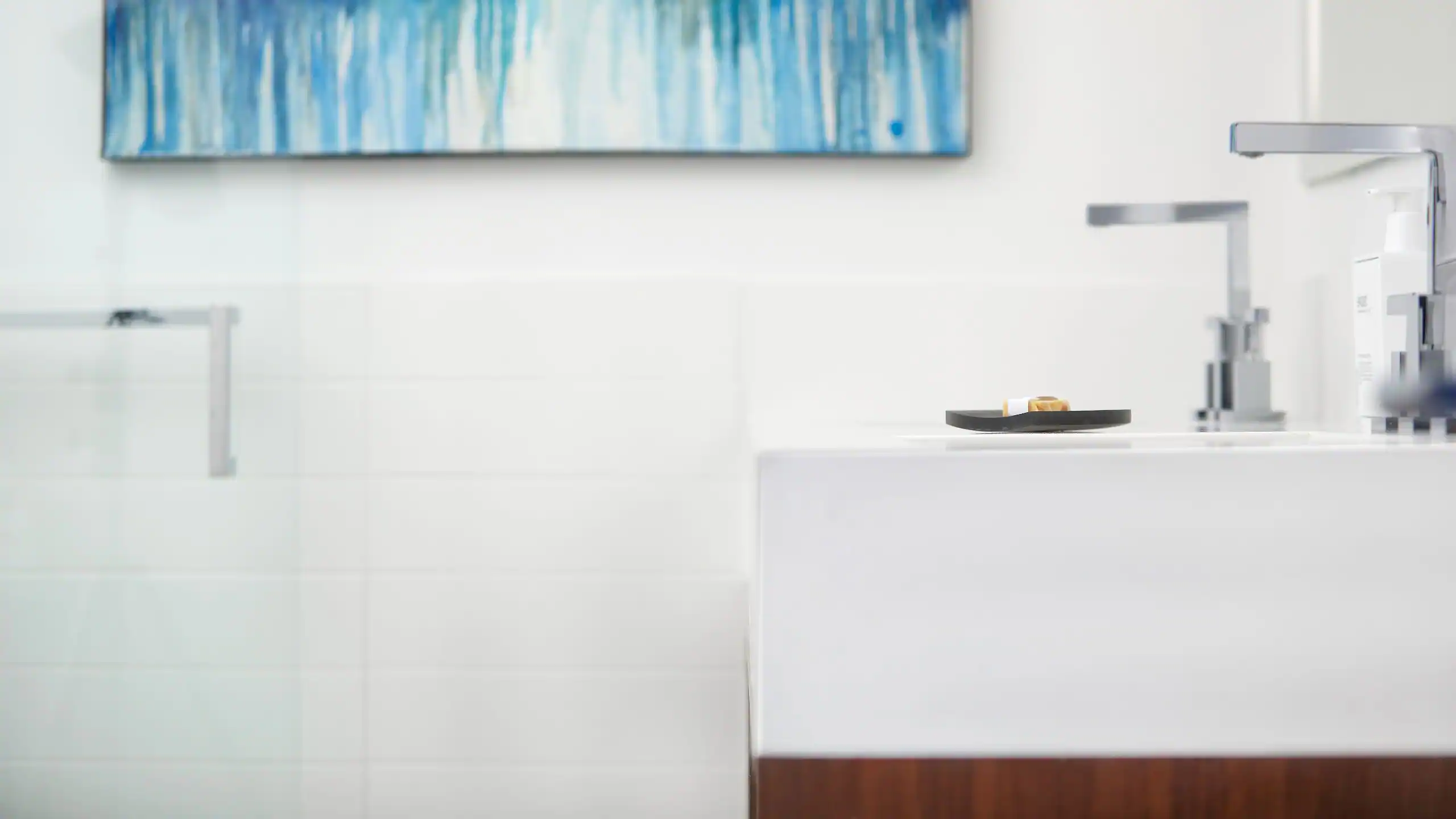 Urban Queen Suite - Image 3