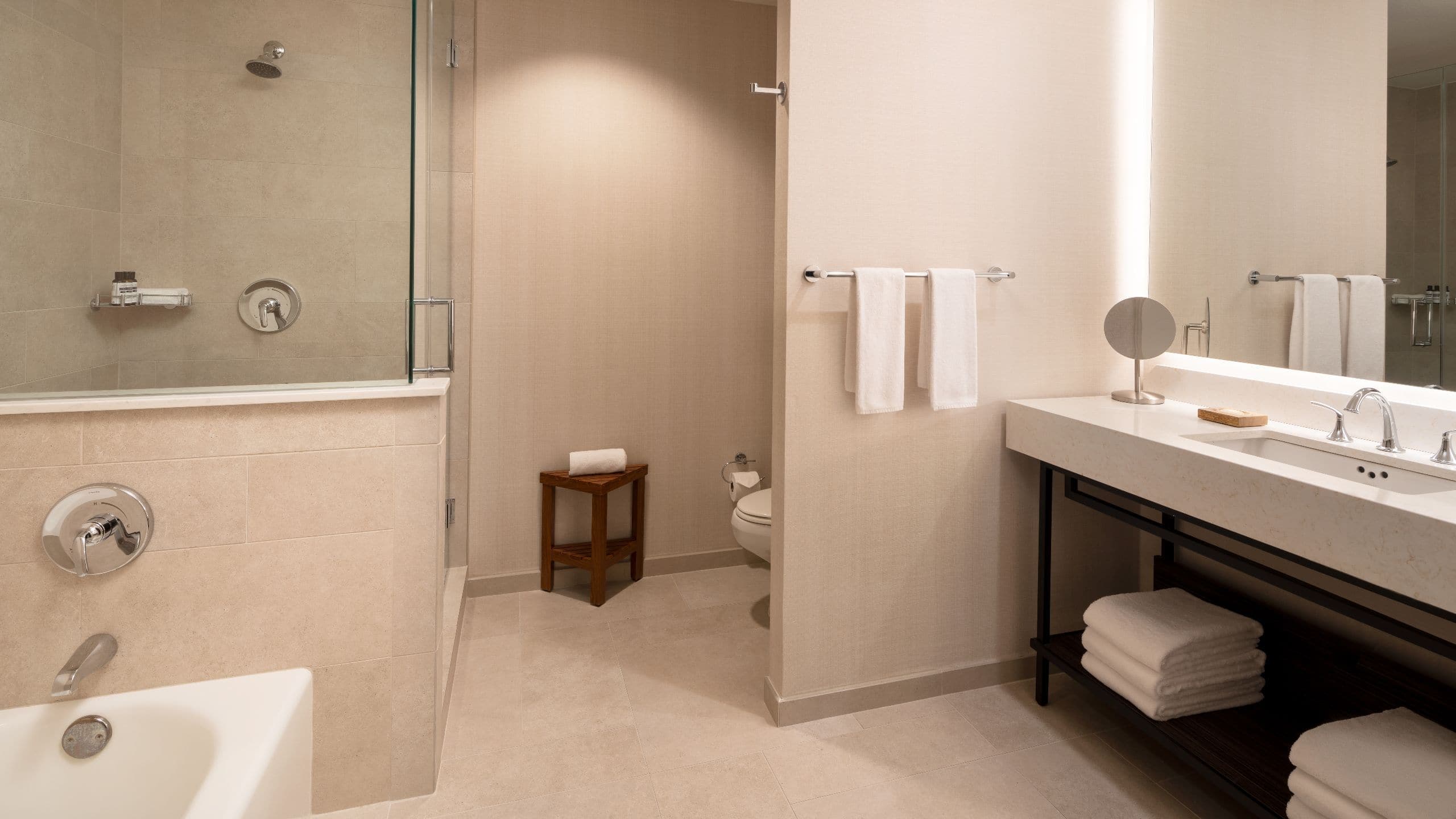 1 King Bed - Image 2