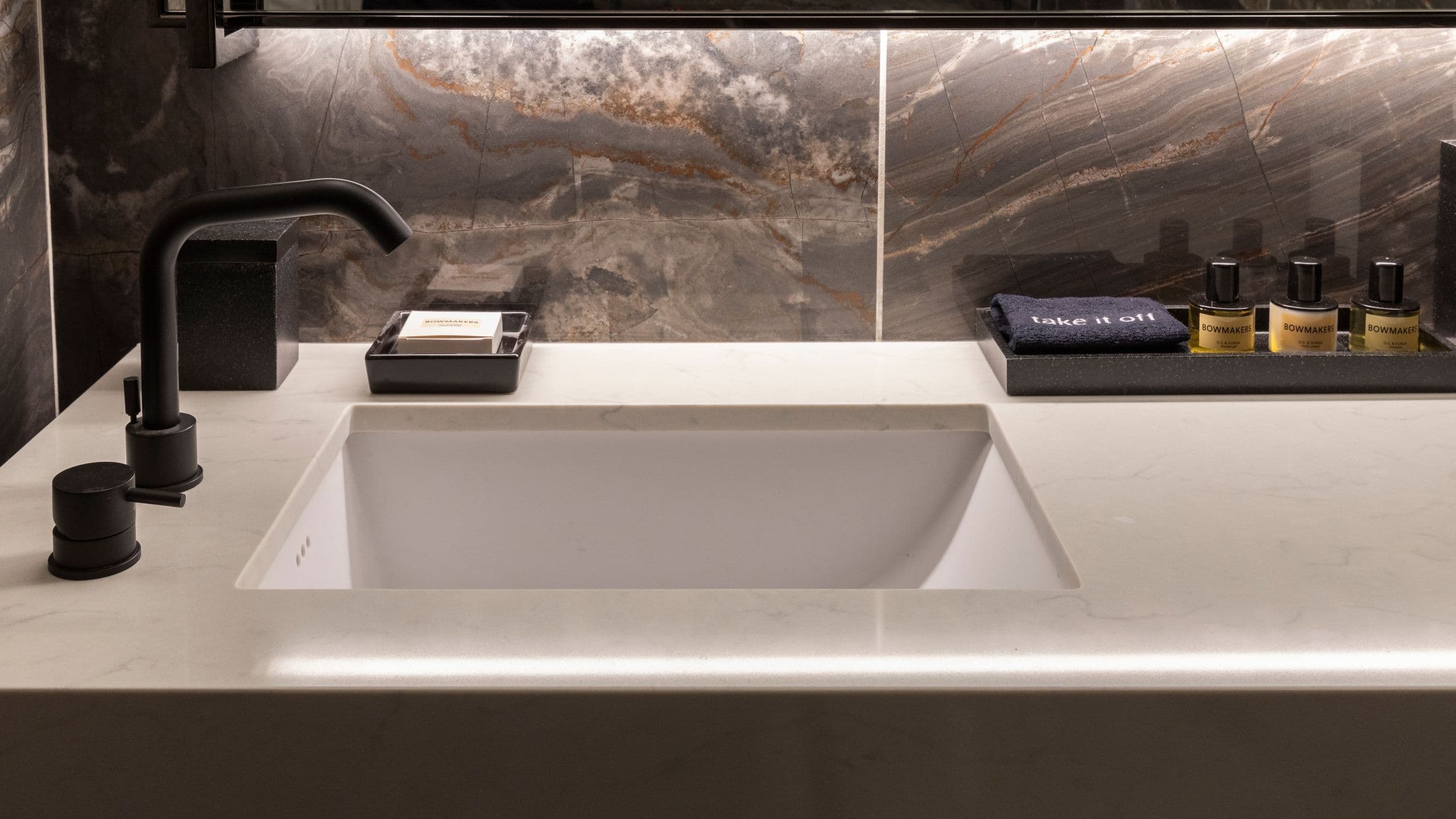 2 Double Beds - Image 4