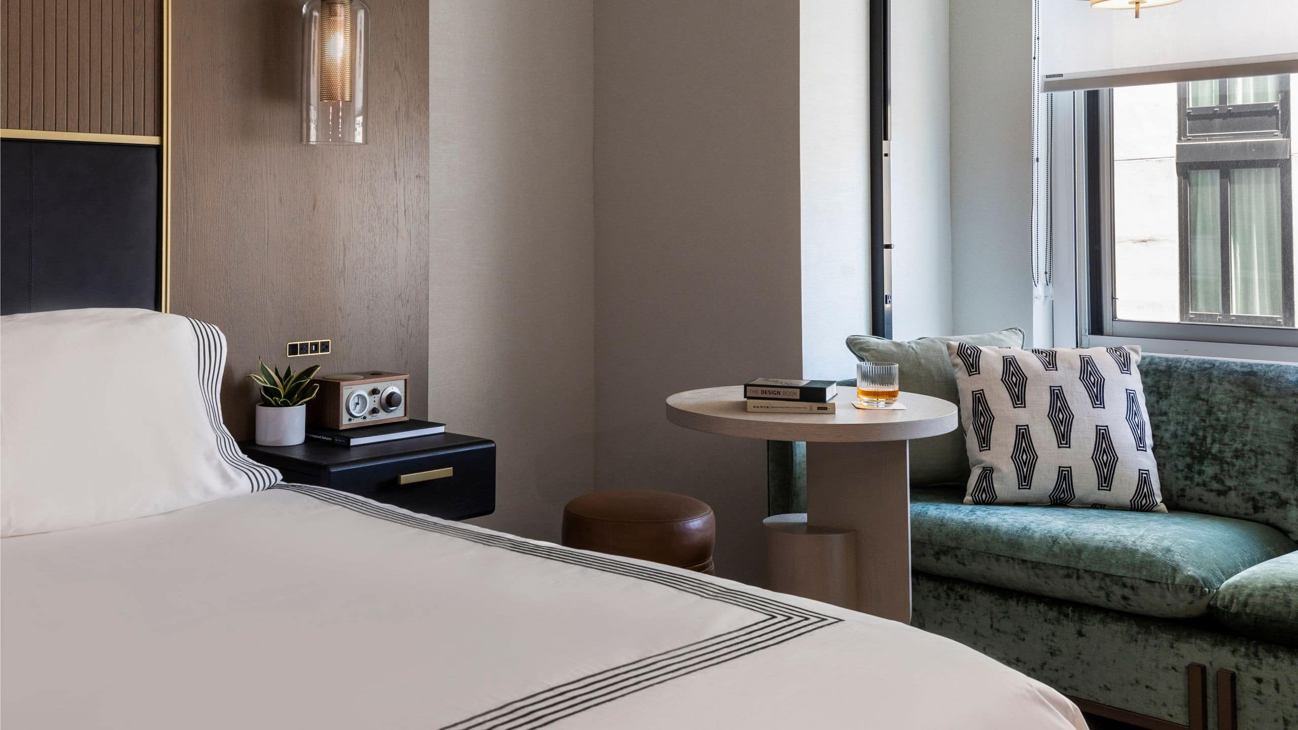 1 King Bed - Image 1