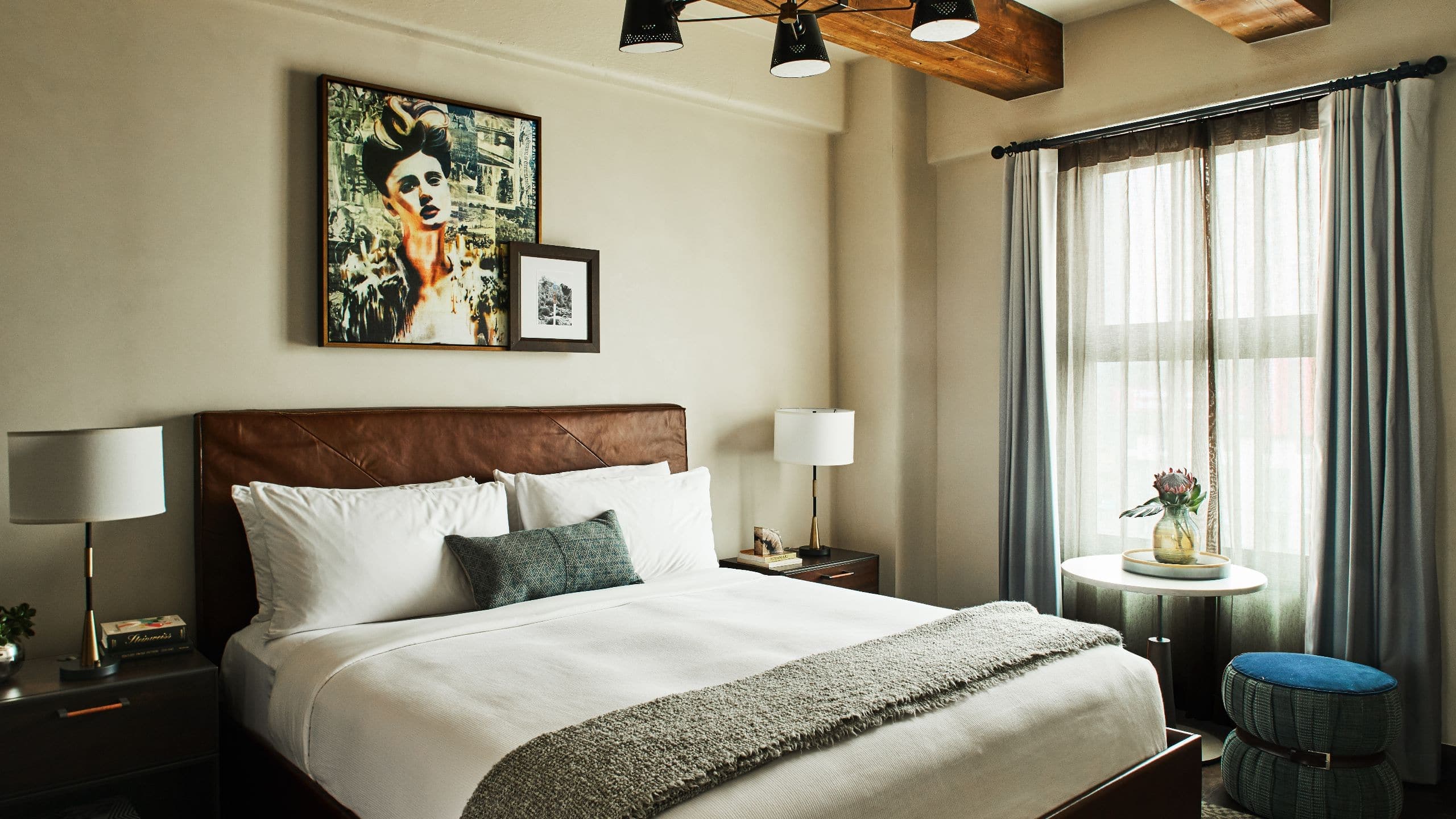 1 Bedroom Suite with 1 King Bed - Image 1