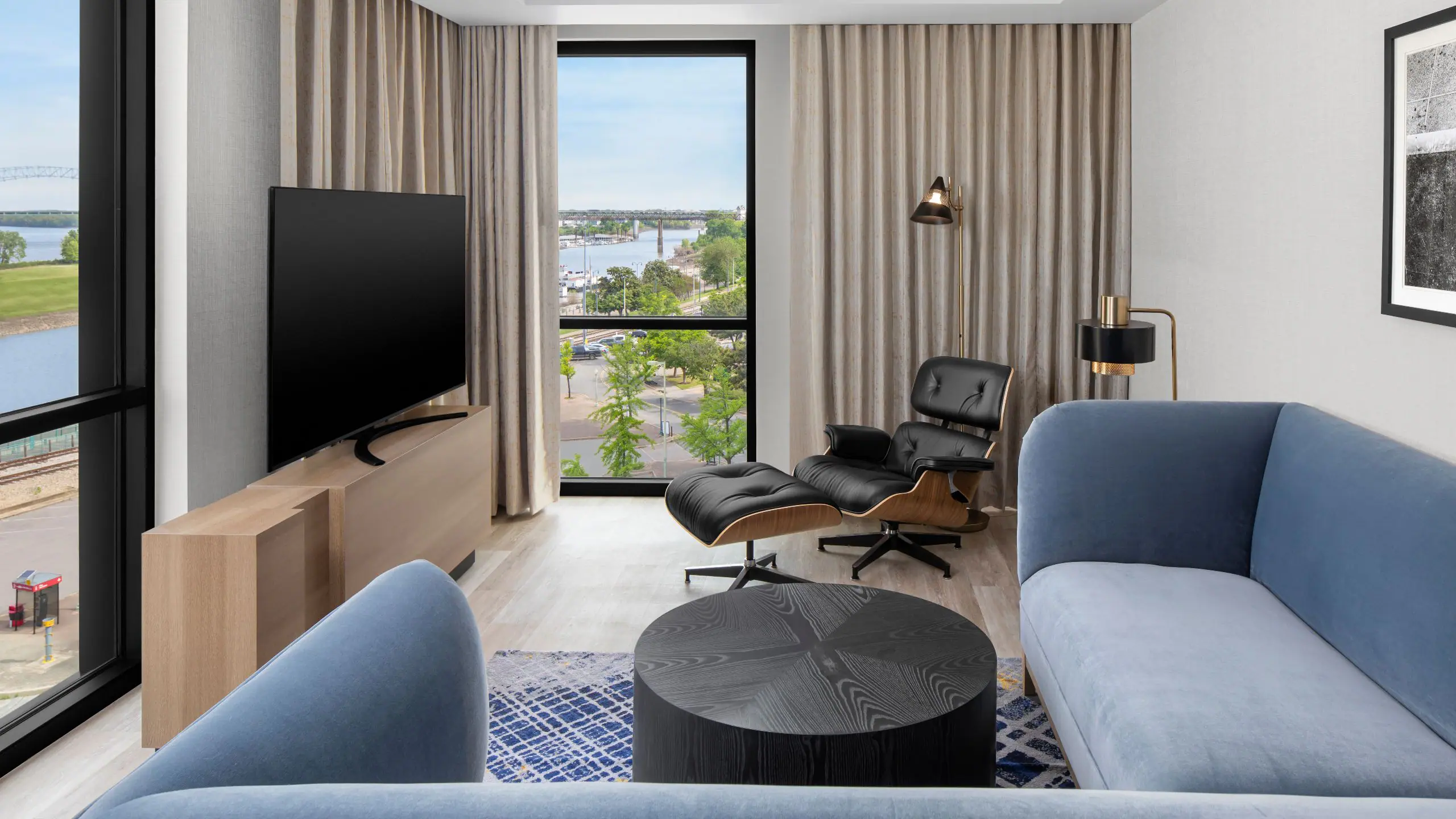 Big River Suite - Image 1