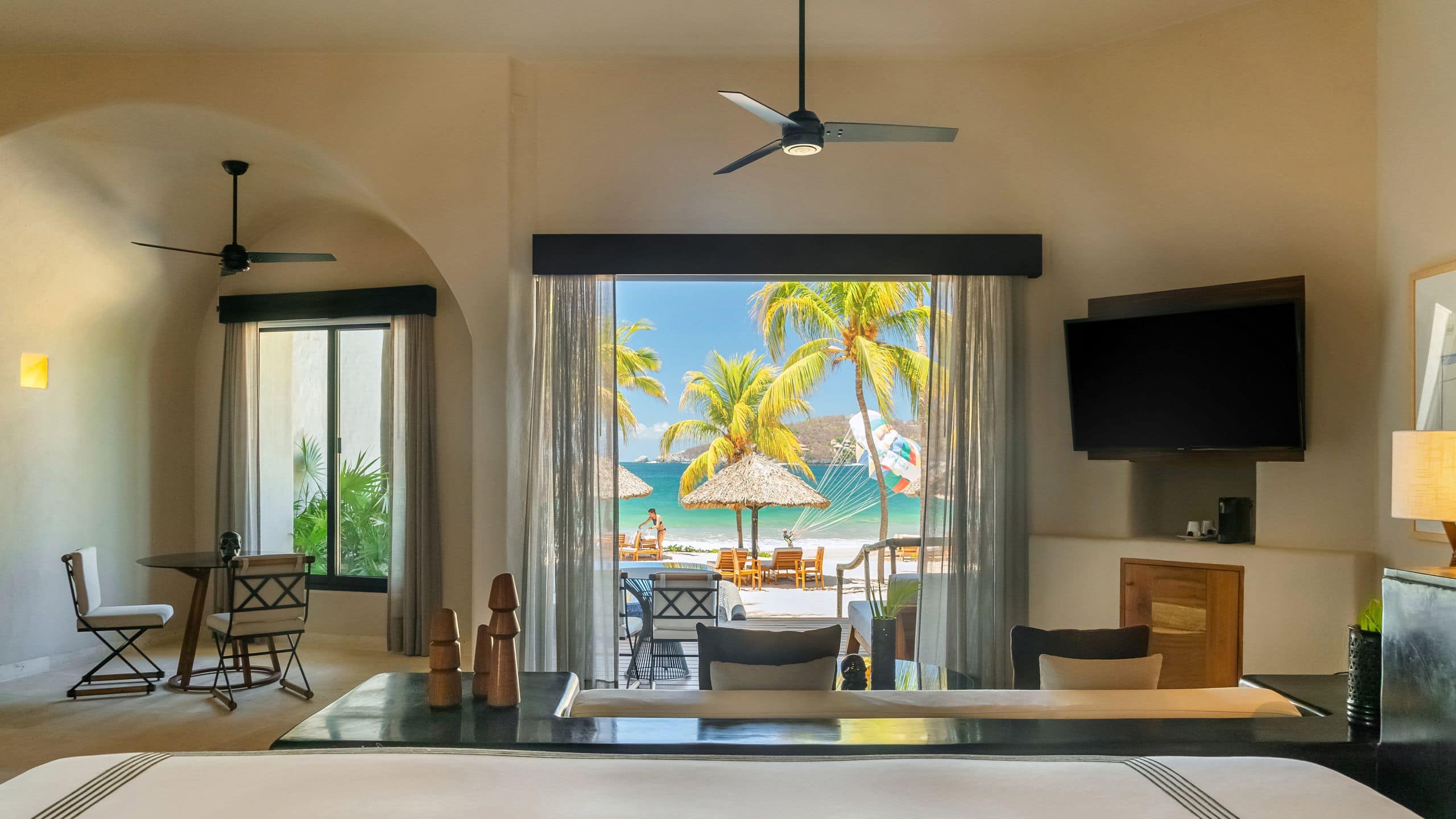 Thompson Zihuatanejo - Image 2