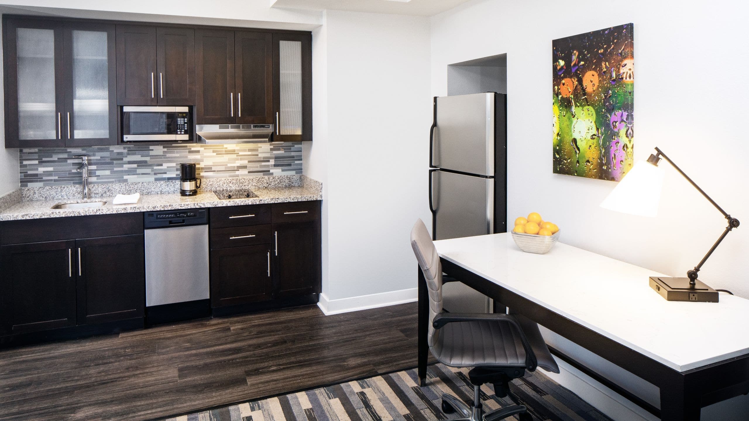 Studio King - Image 2