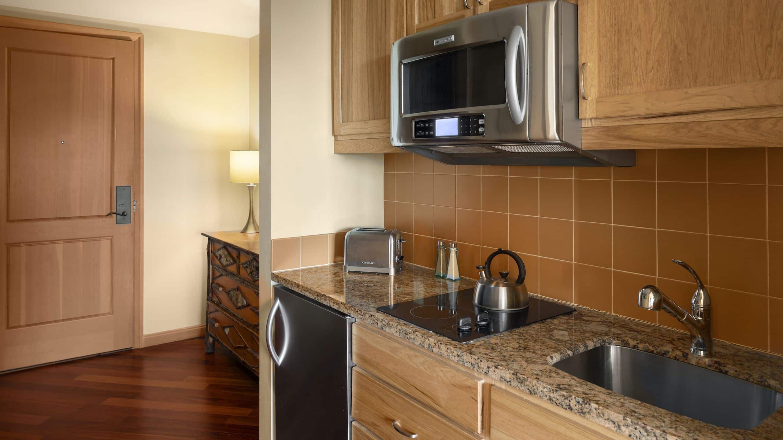 Lodge Studio Suite, Resort View - Image 3