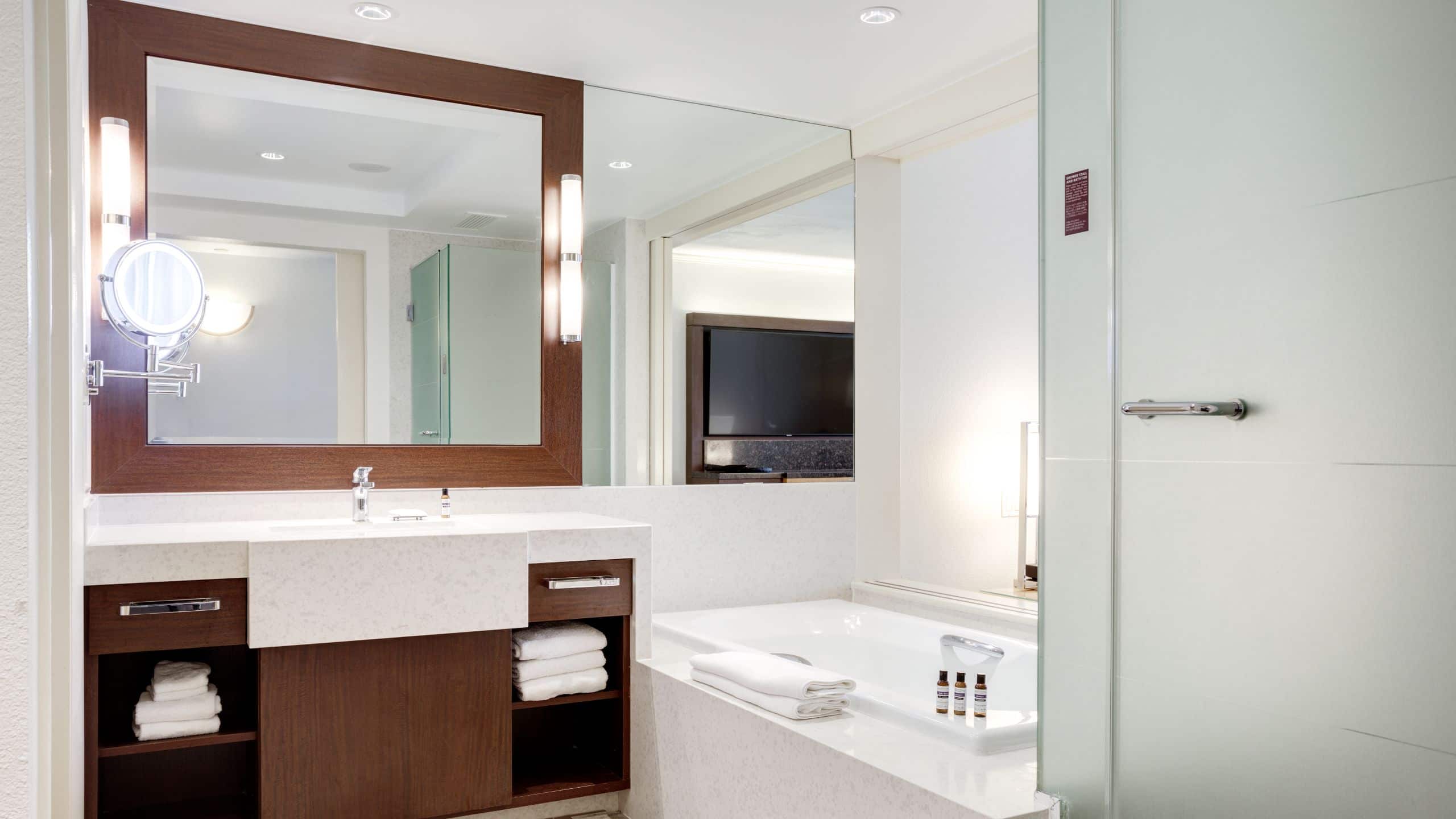 Hyatt Regency Guam - Image 4