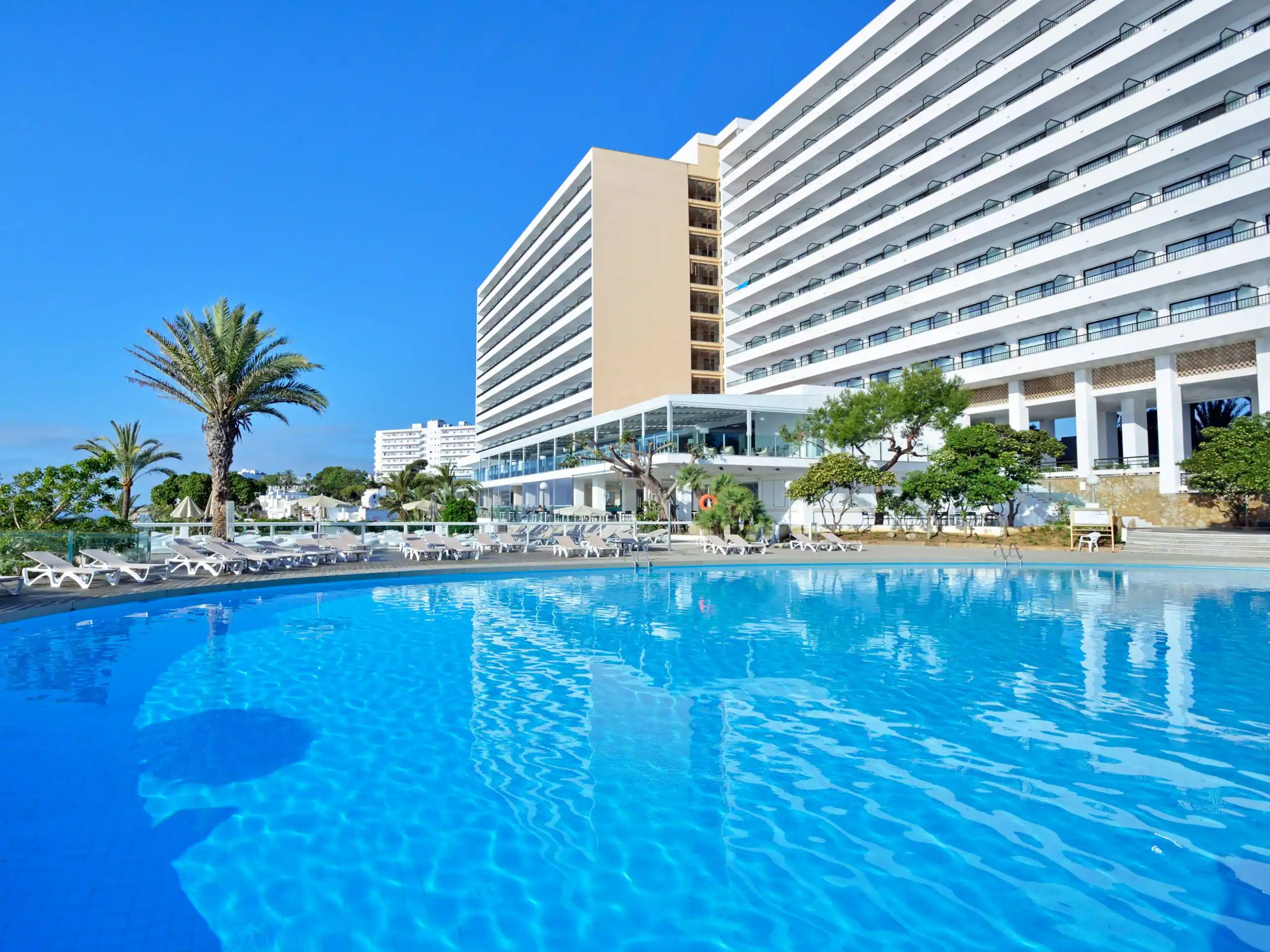 Alua Calas de Mallorca Resort - Image 1
