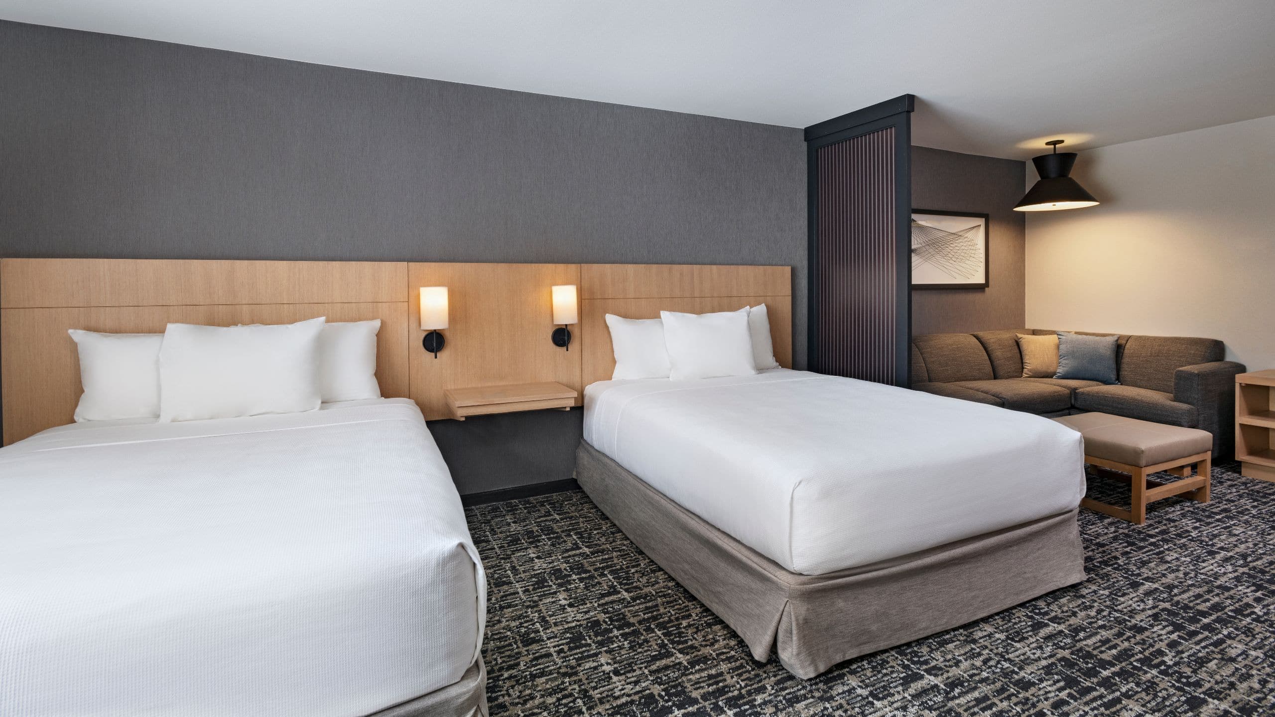 Accessible | Two Queen Beds/Tub (plus sofa bed) - Image 1