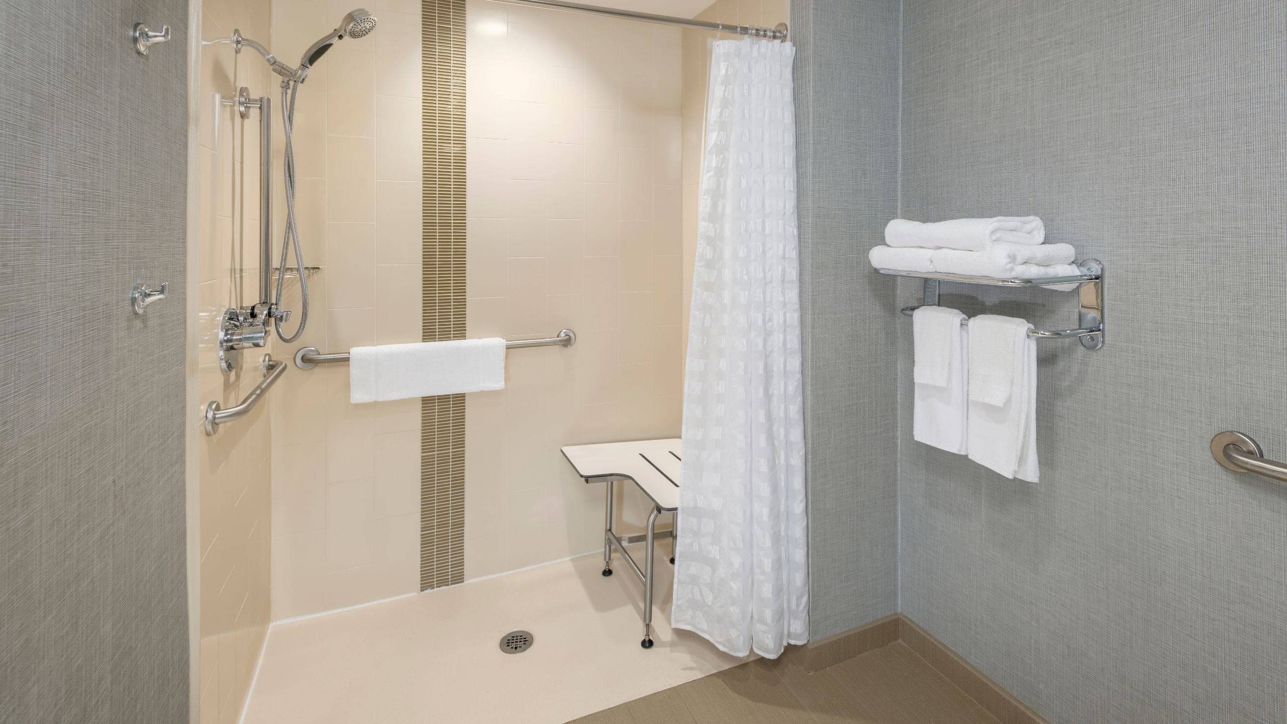 Hyatt Place Greenville Downtown - Image 3