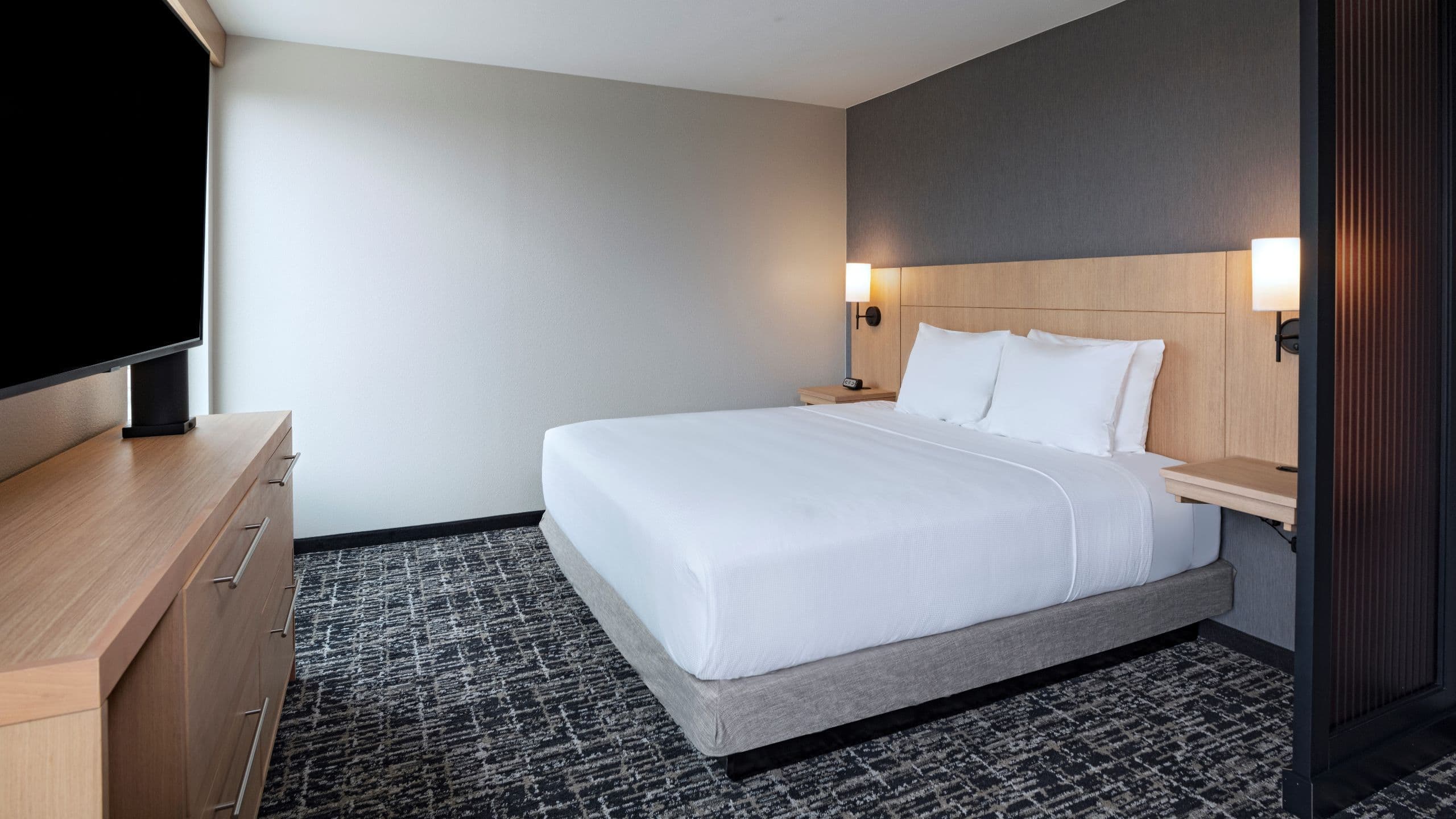 Hyatt Place Austin / Lake Travis / Four Points - Image 2