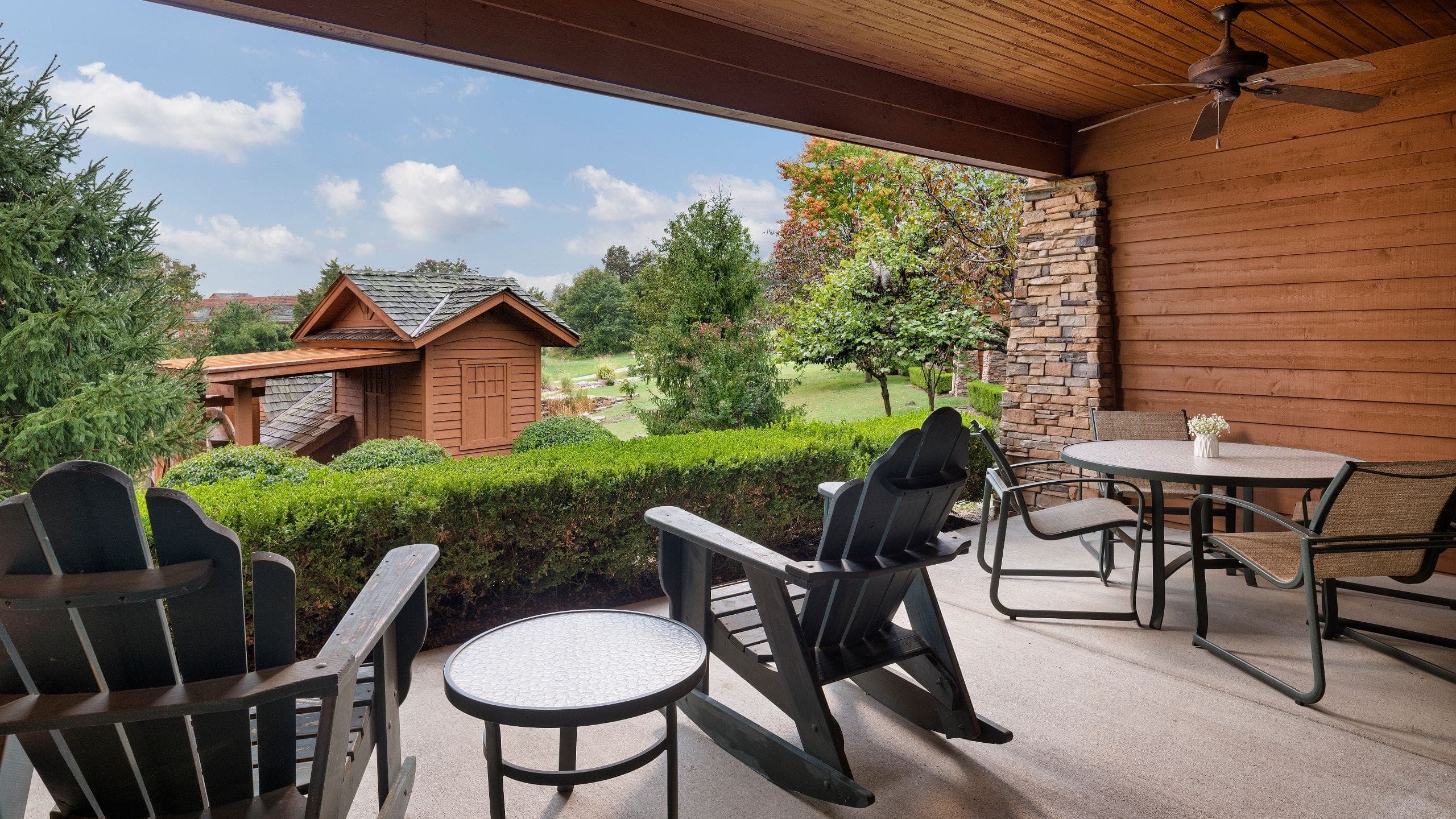 Large One Bedroom Villa - Image 2