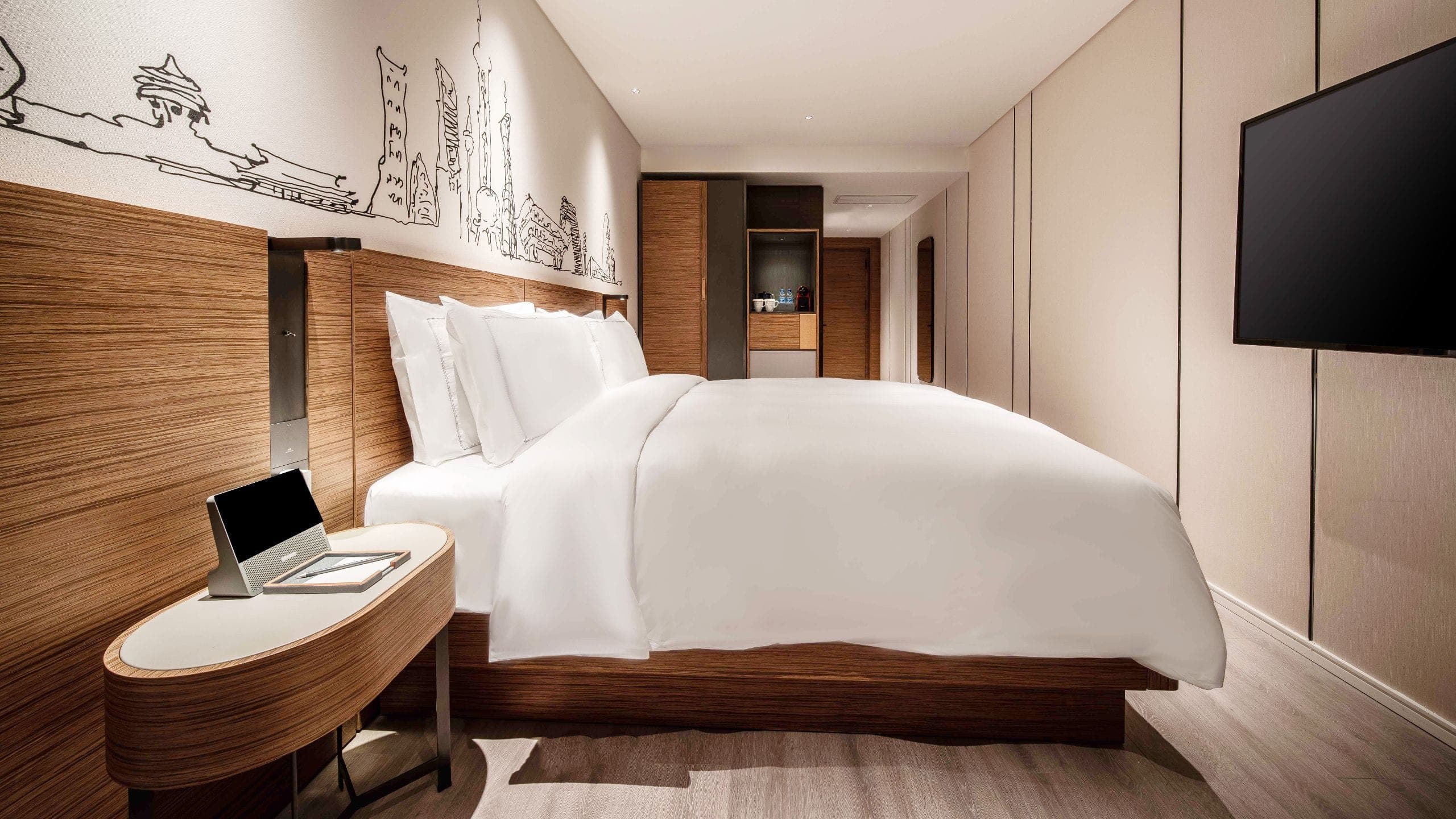 Superior King  - Image 1