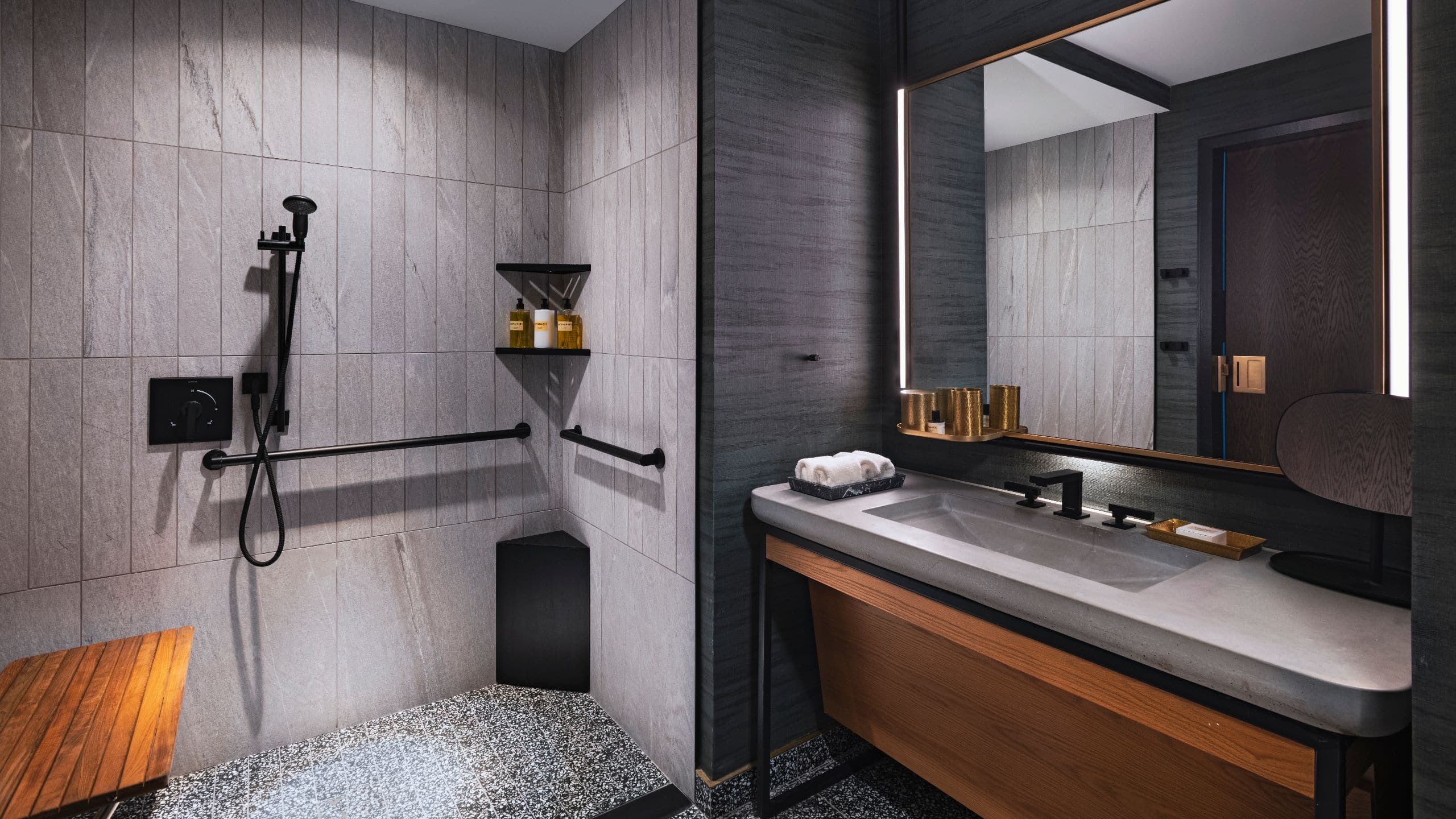 Thompson Austin - Image 3