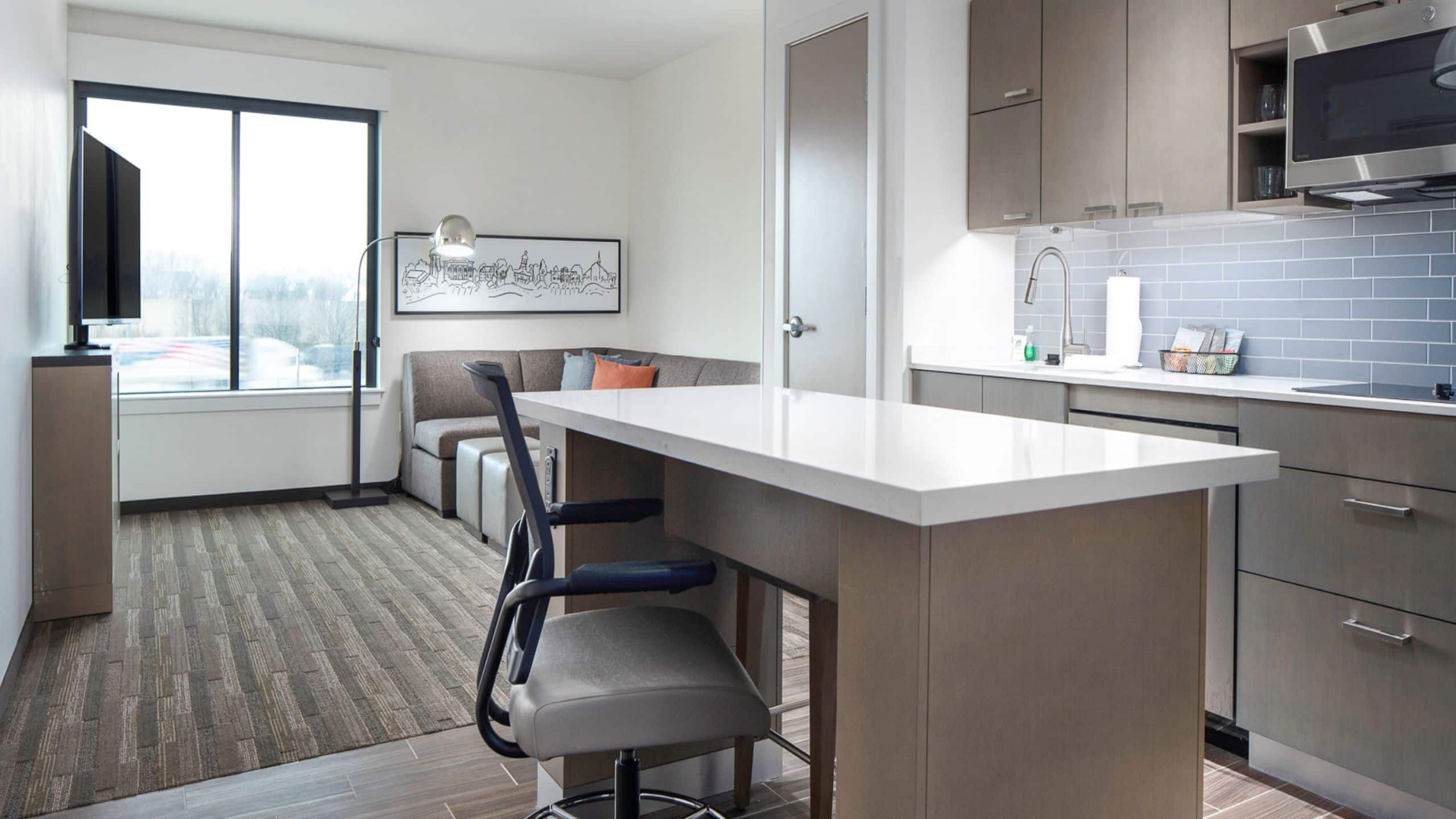 One Bedroom Kitchen Suite | King Bed (Plus Sofa bed) - Image 2