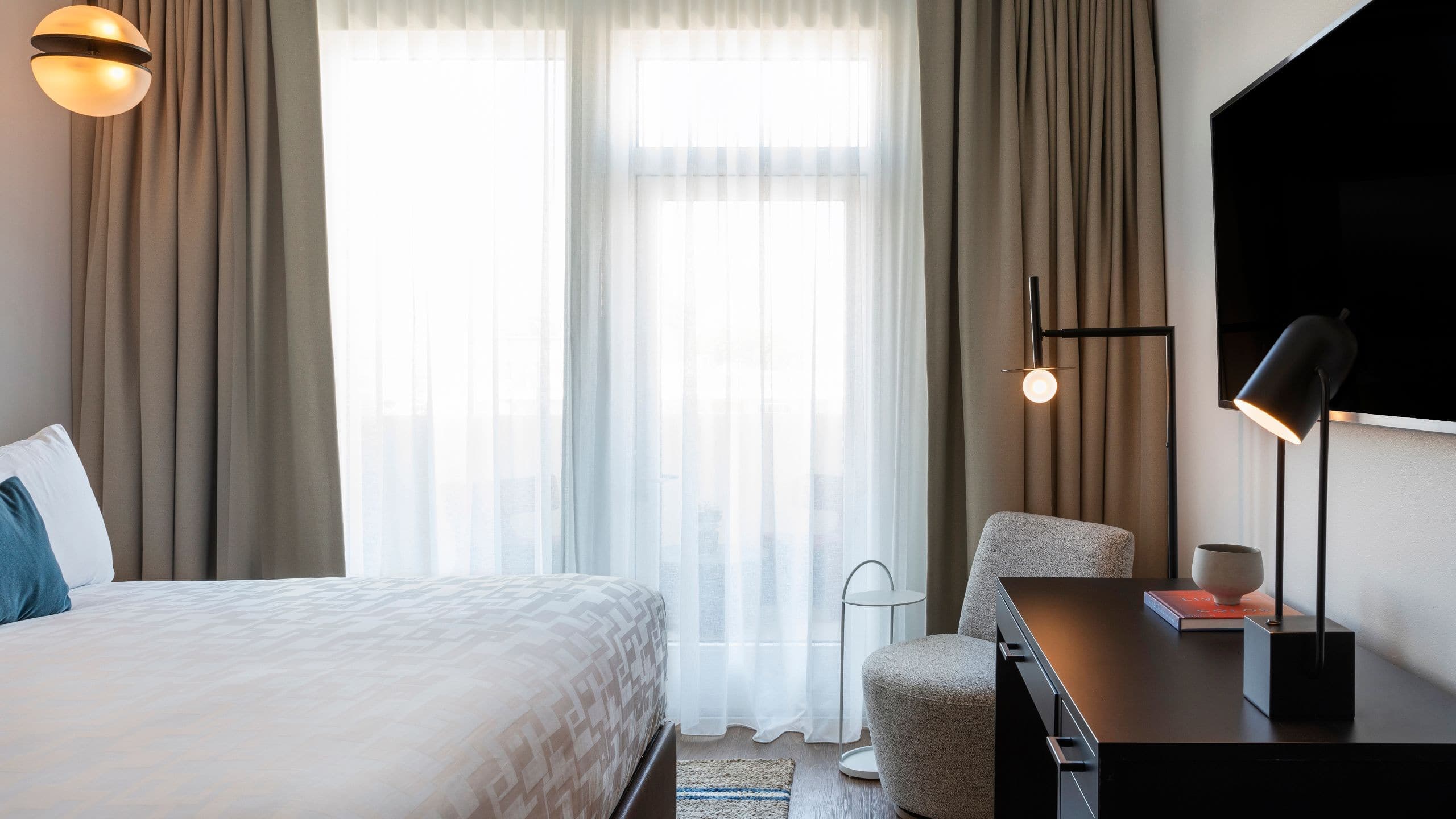 Kissel Uptown Oakland - Image 3