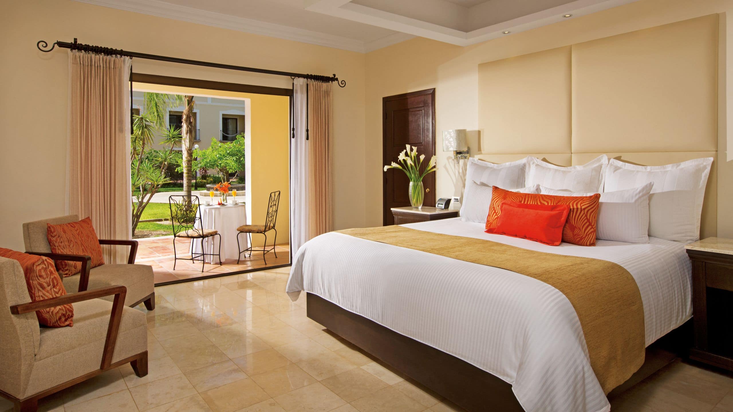 Preferred Club Junior Suite Garden View King - Image 1