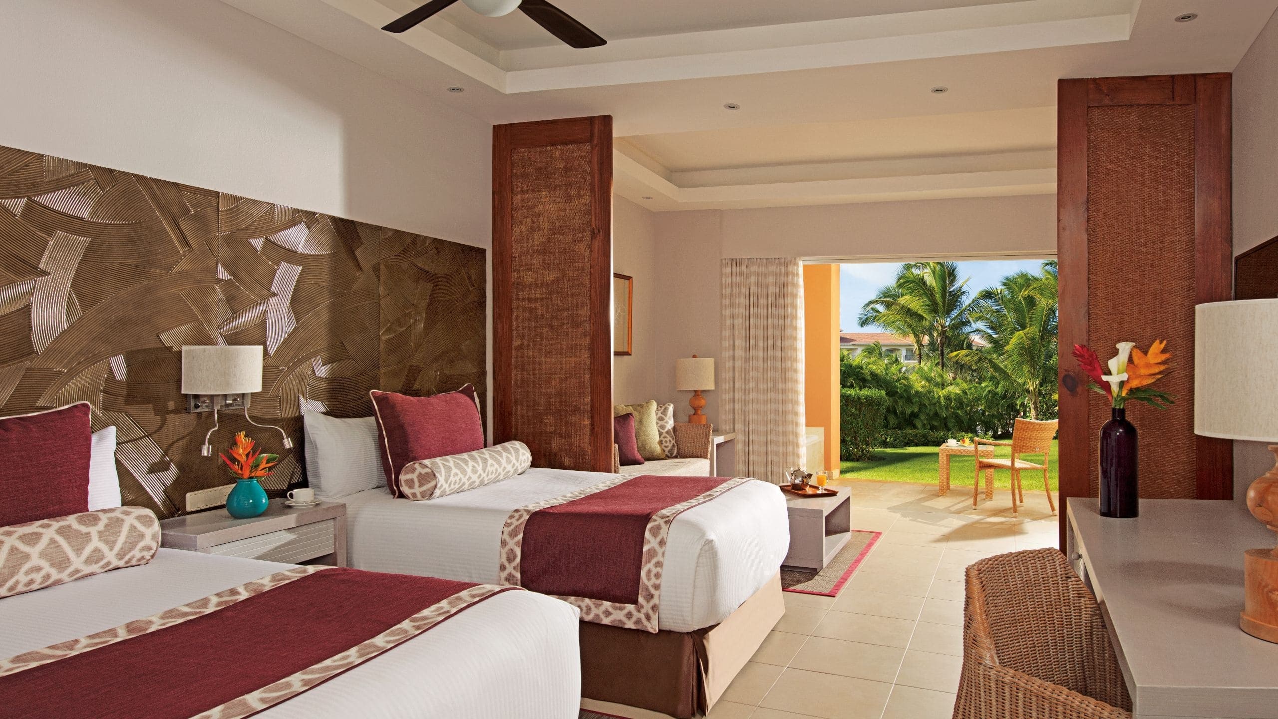 Preferred Club Deluxe Pool View Double - Image 1