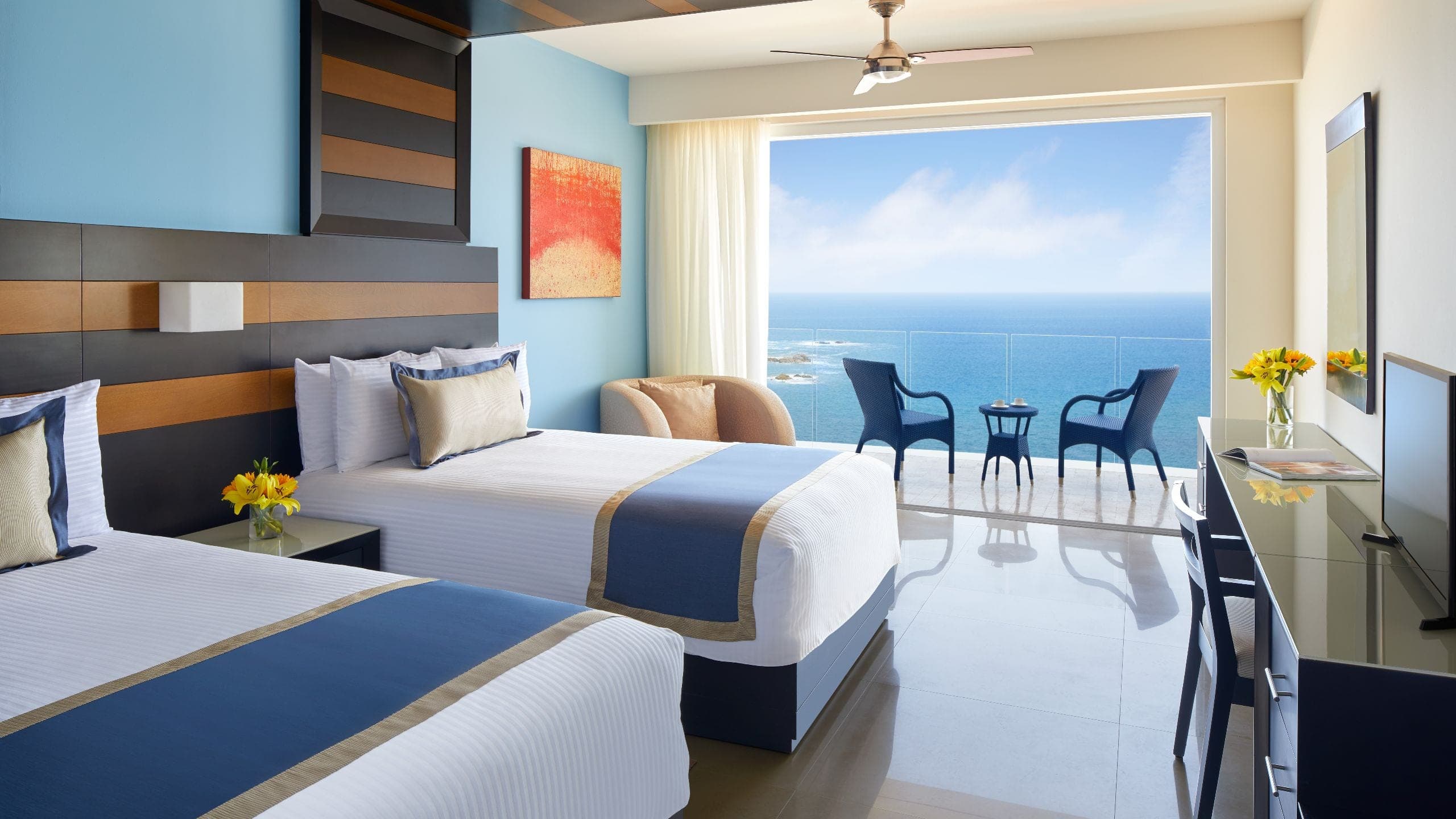 Preferred Club Junior Suite Ocean Front Double - Image 1